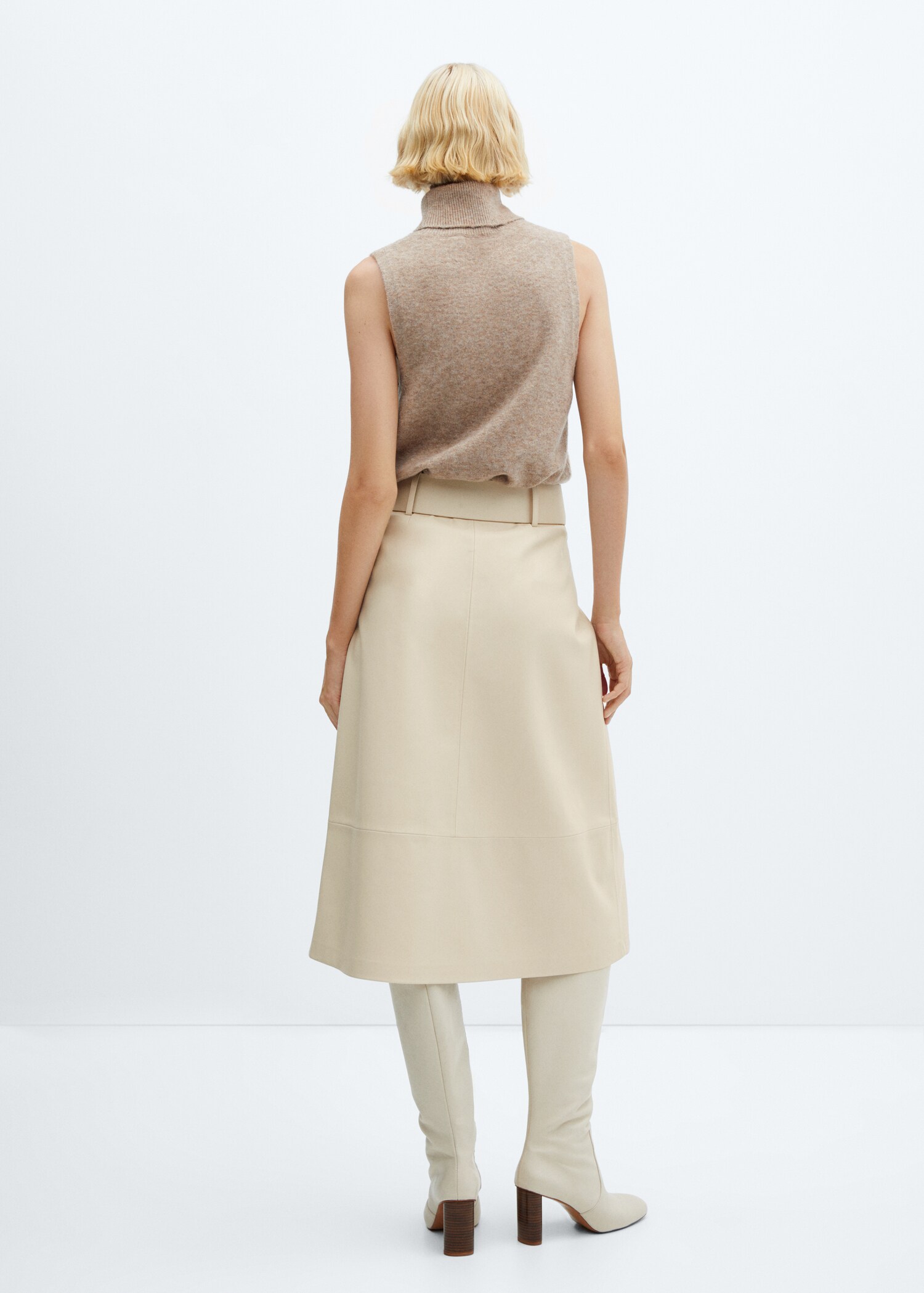 Leather-effect midi-skirt with belt - Reverse of the article
