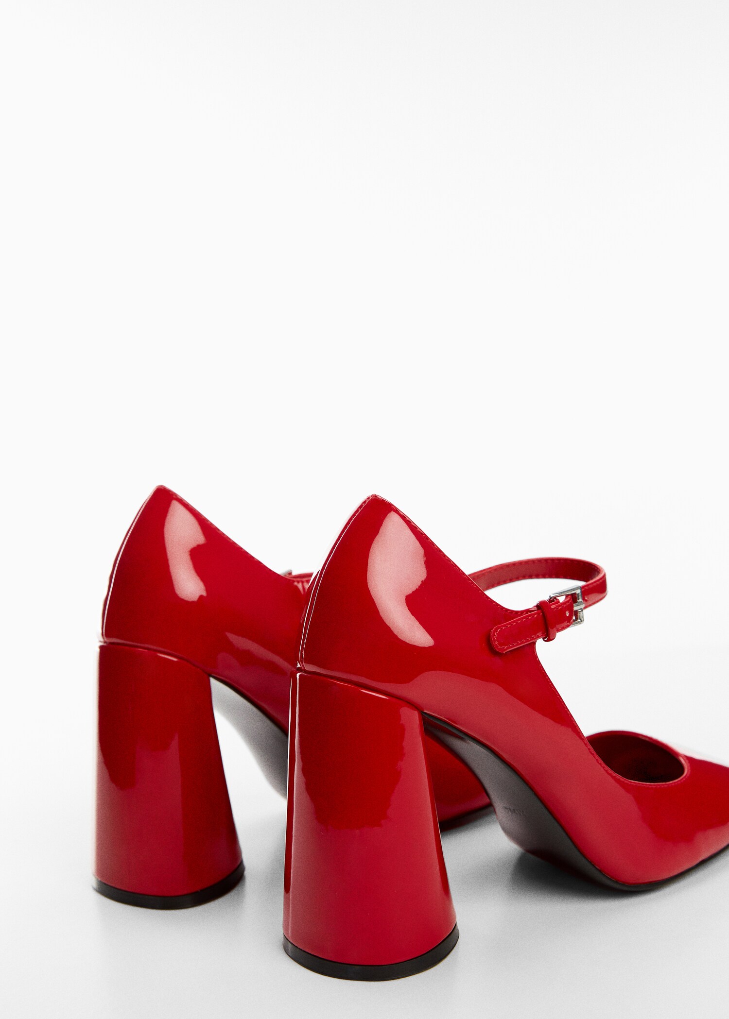 Chaussures vernies à talon - Détail de l'article 1