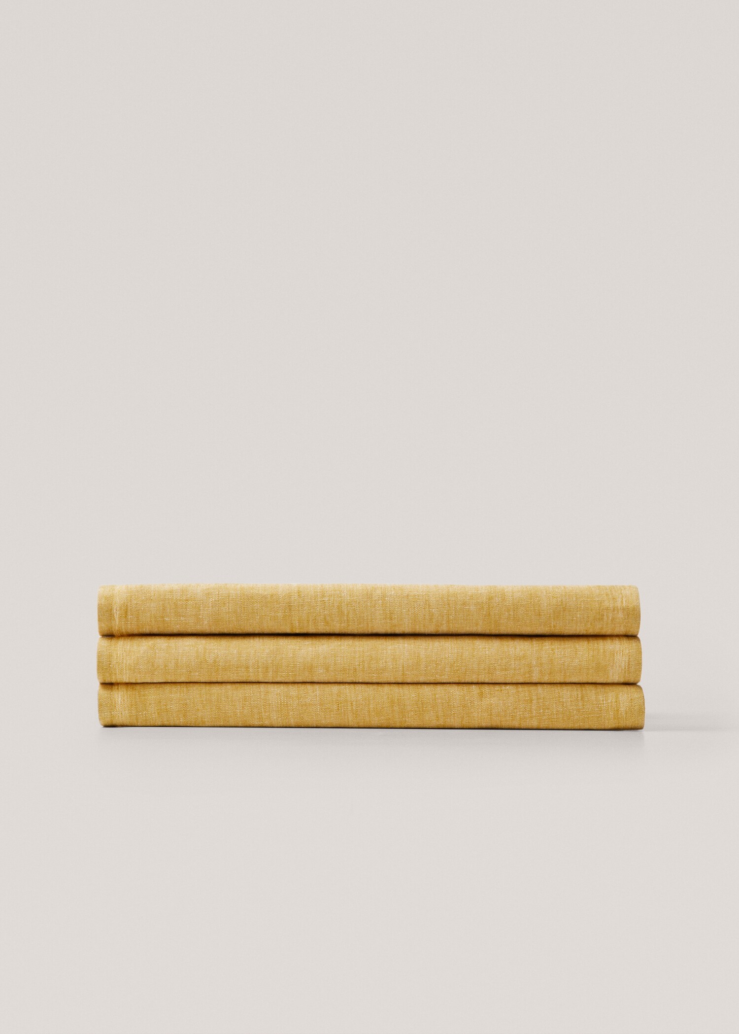 Caminho de mesa de 100% linho - Artigo sem modelo