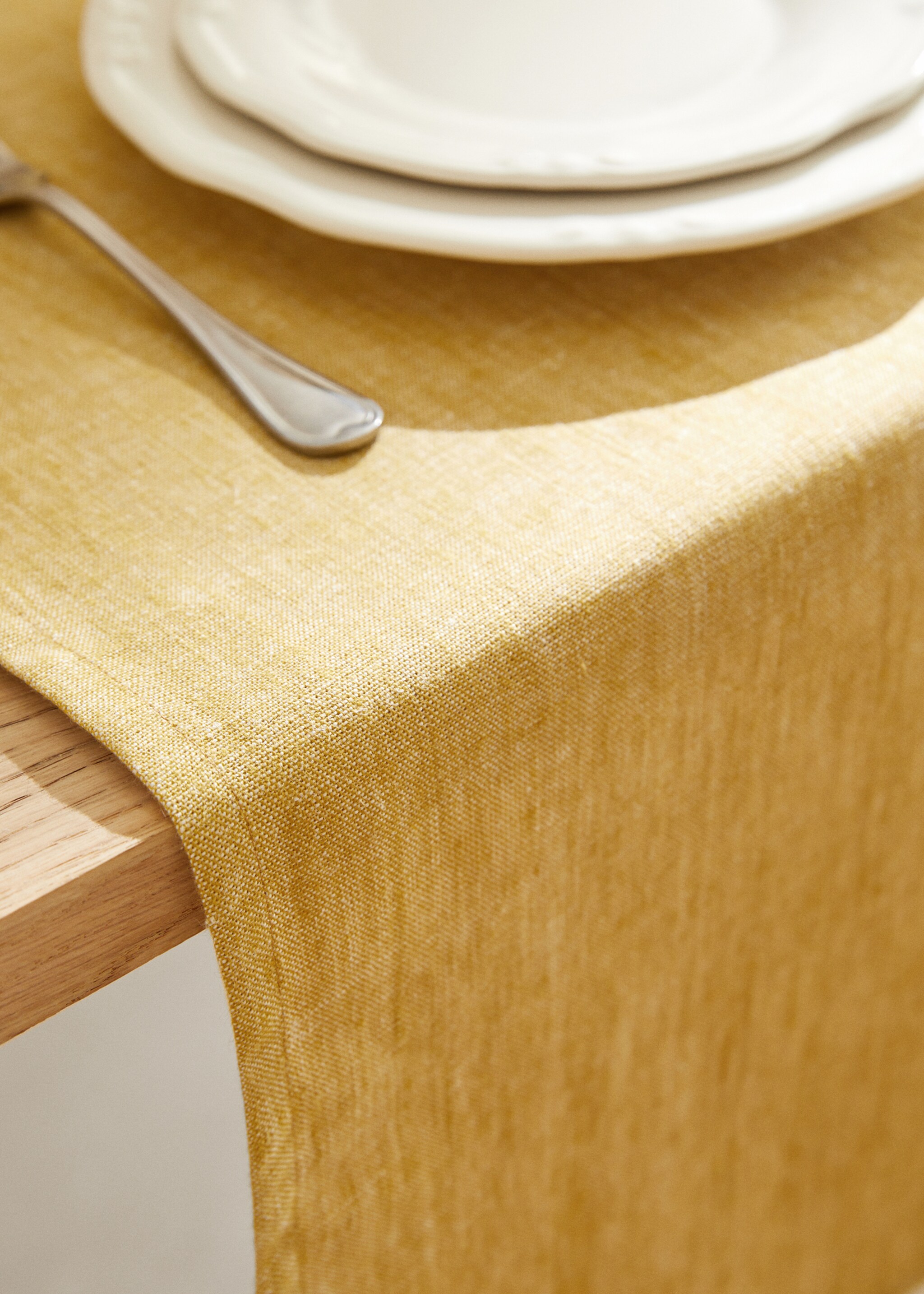 100% linen tablerunner - Details of the article 8