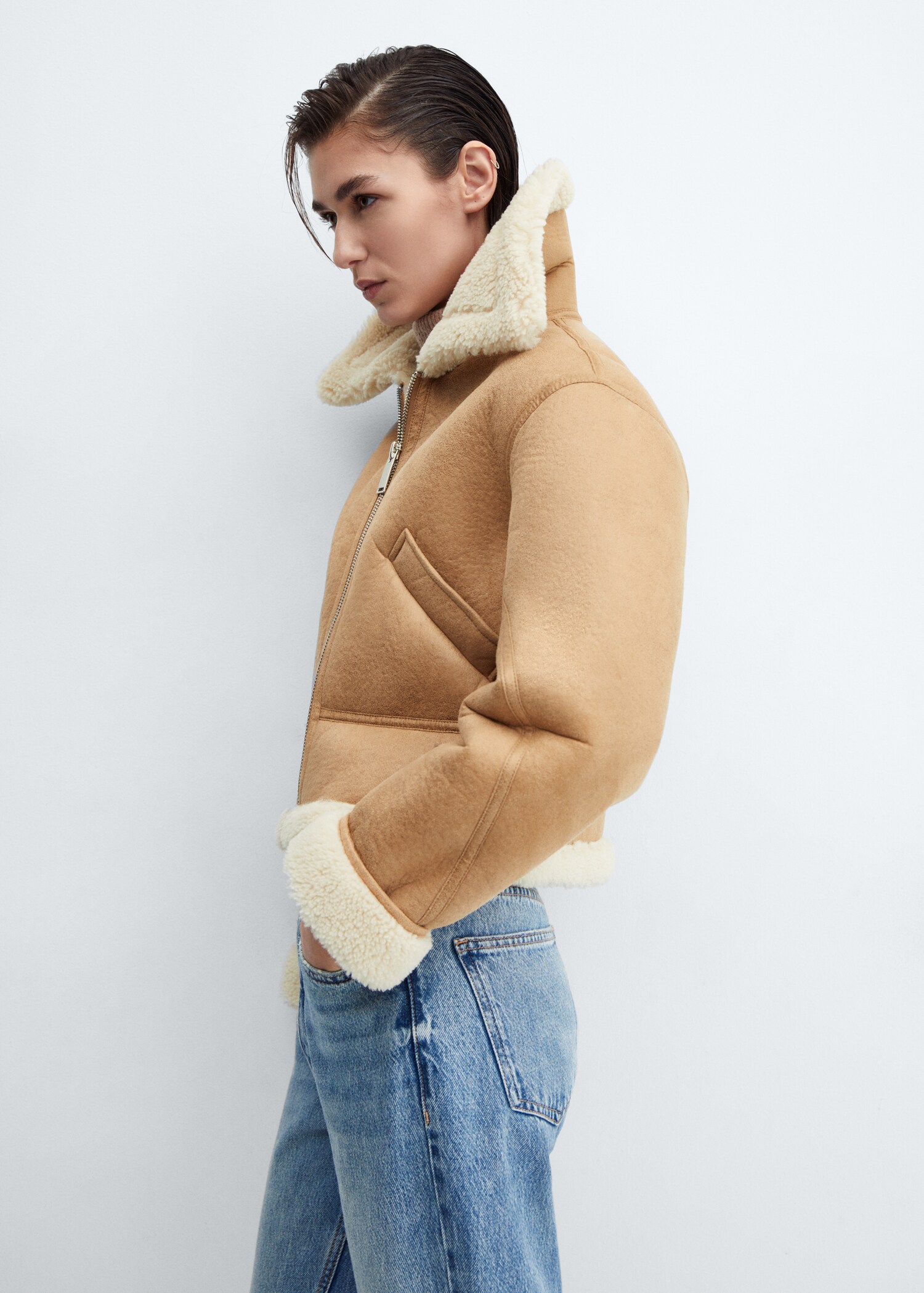 Shearling-effect lined short jacket - Details of the article 2