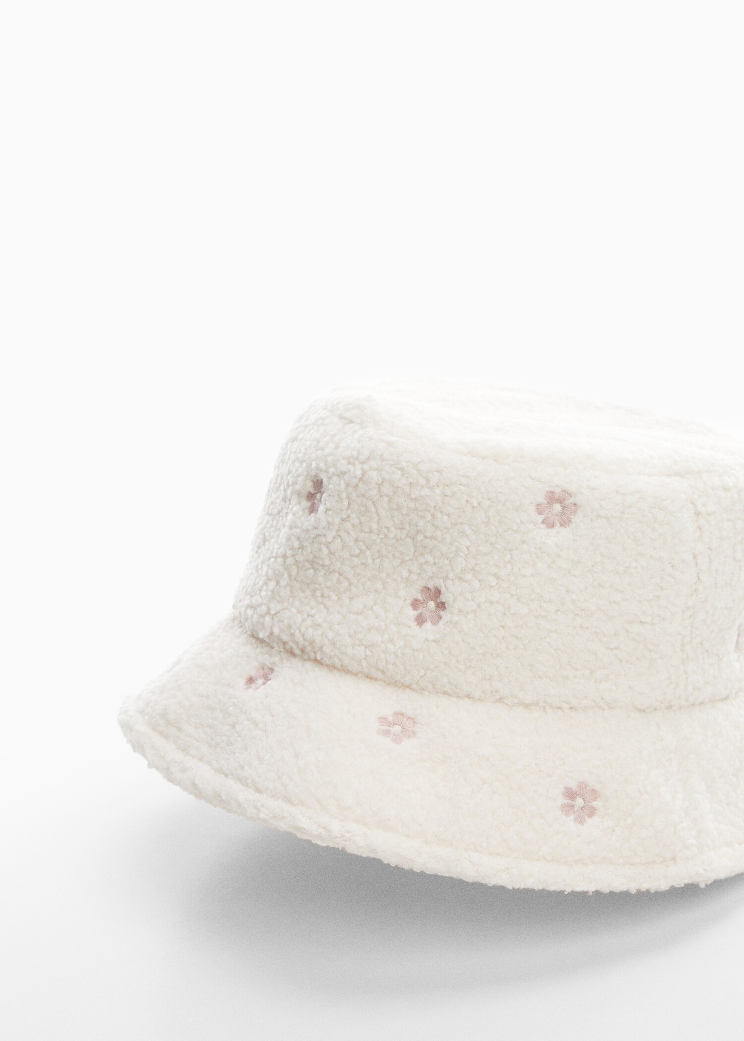 Gorro bucket borreguito - Plano medio