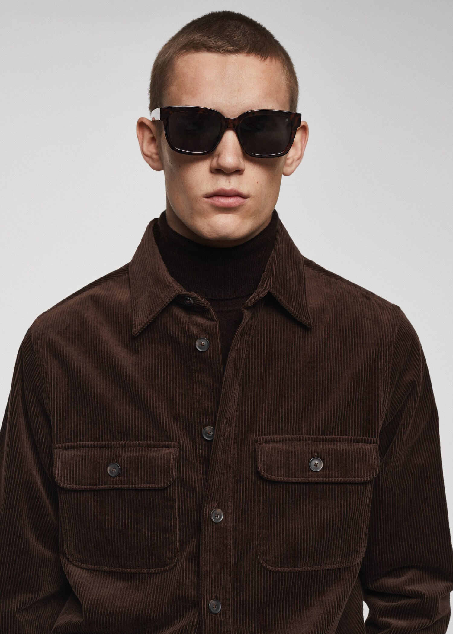 Corduroy pockets overshirt - Details of the article 1
