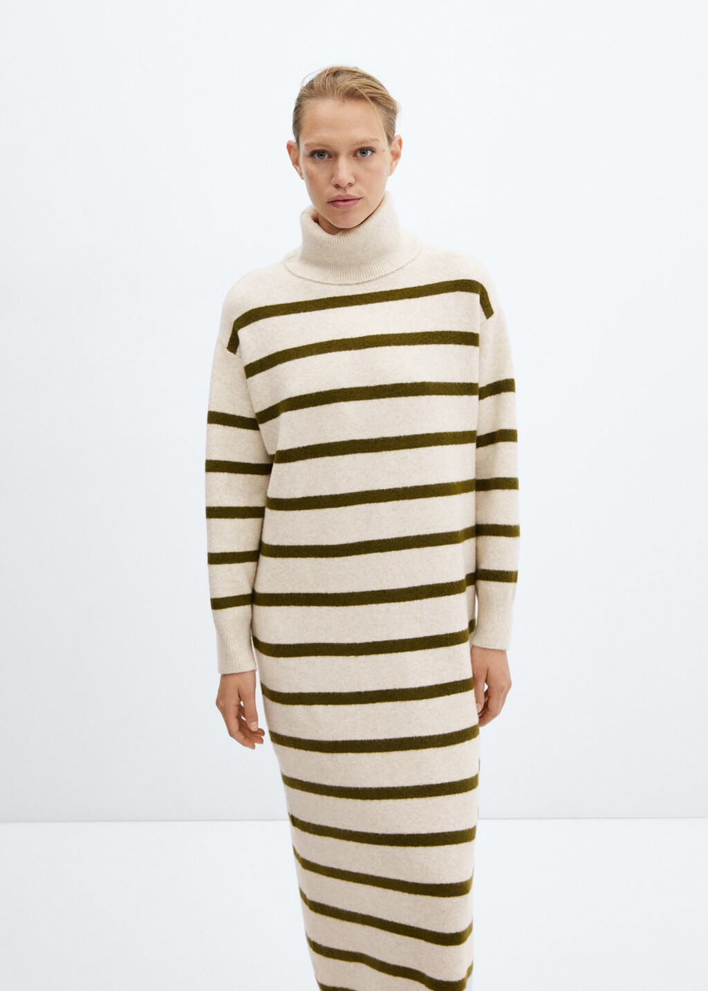 ワンピース ATON WOOL MOULIN TURTLENECK DRESS ATON WOOL MOULIN TURTLENECK DRESS