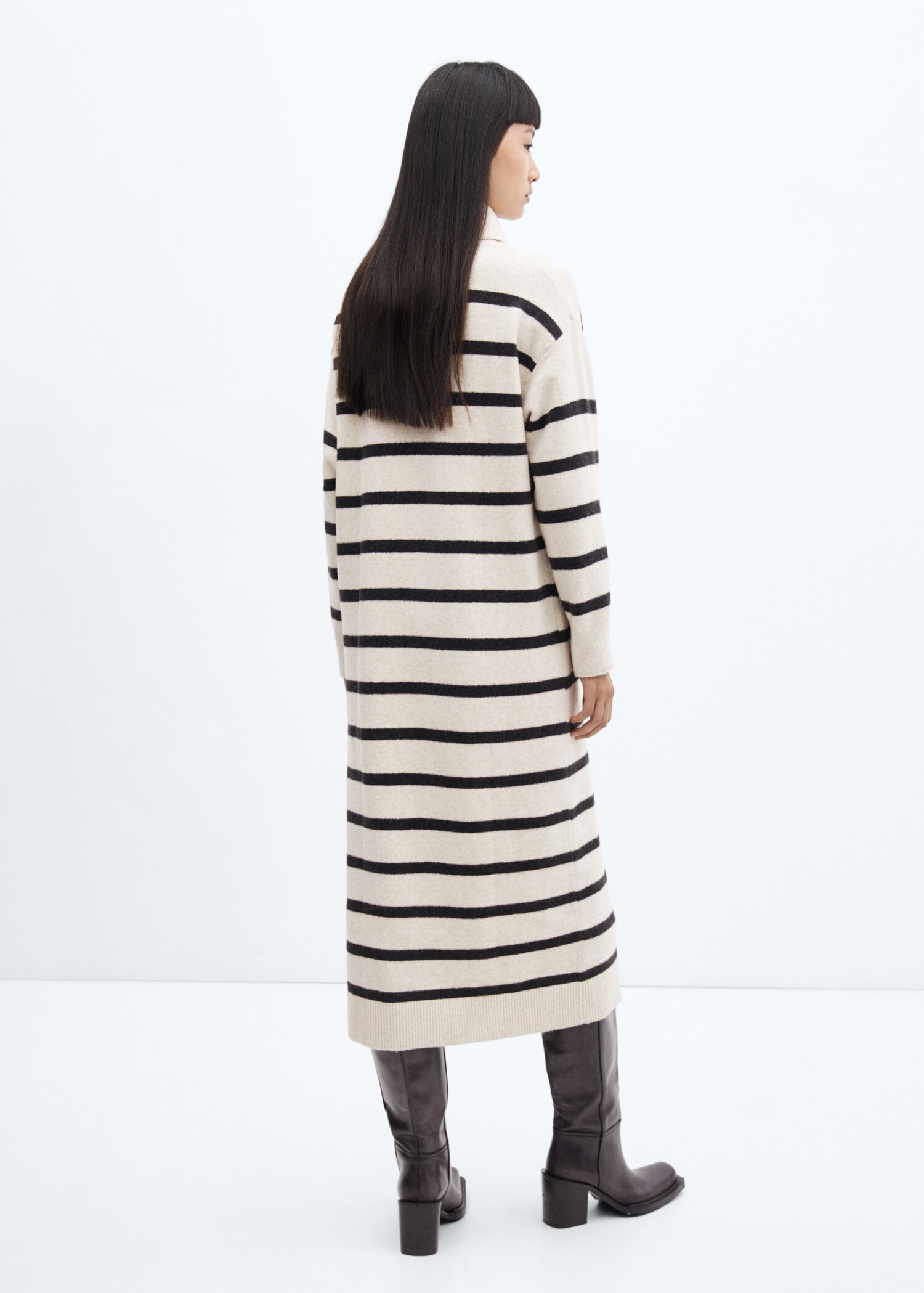 Knitted turtleneck dress - Reverse of the article