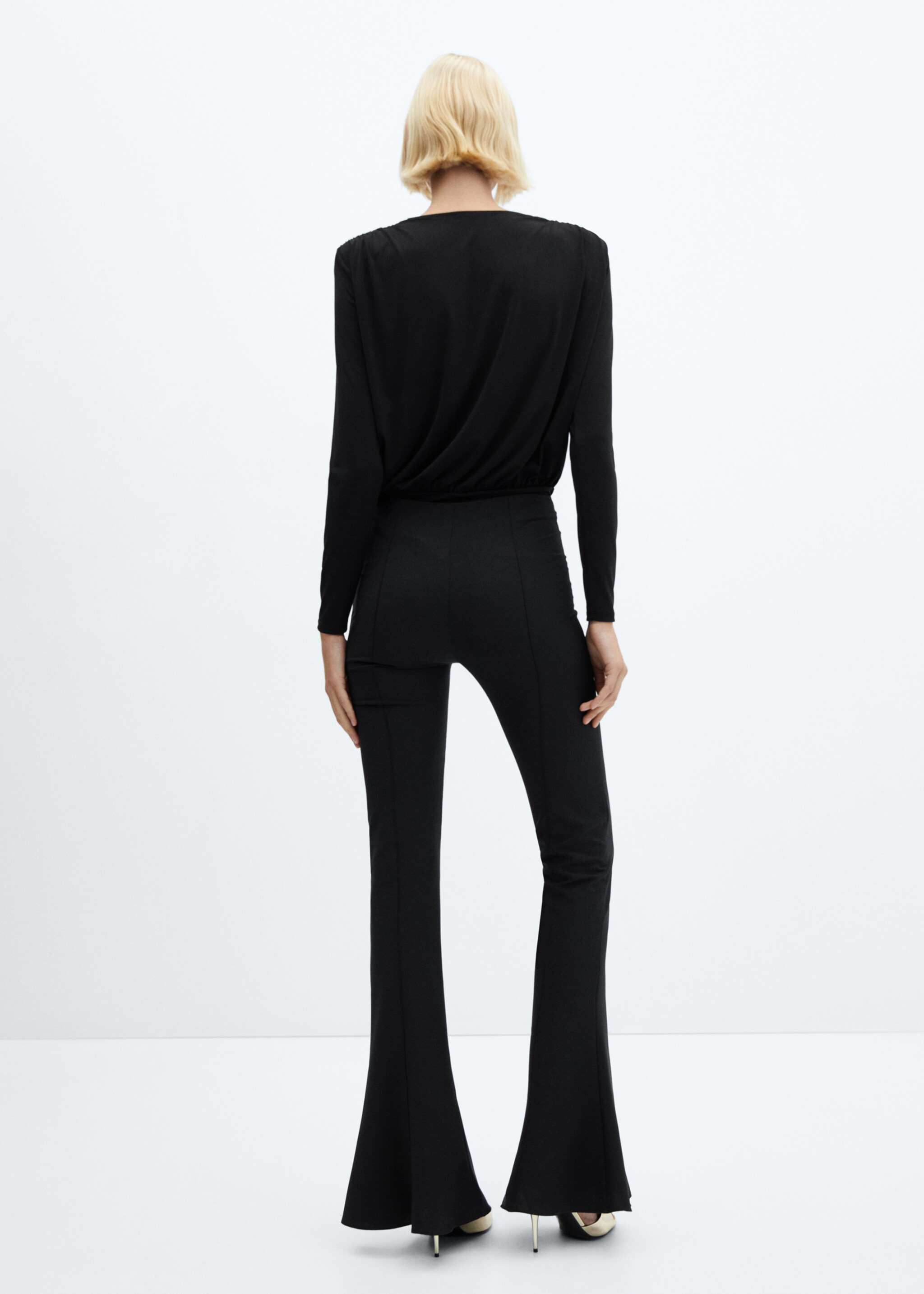 Body col V - Verso de l’article