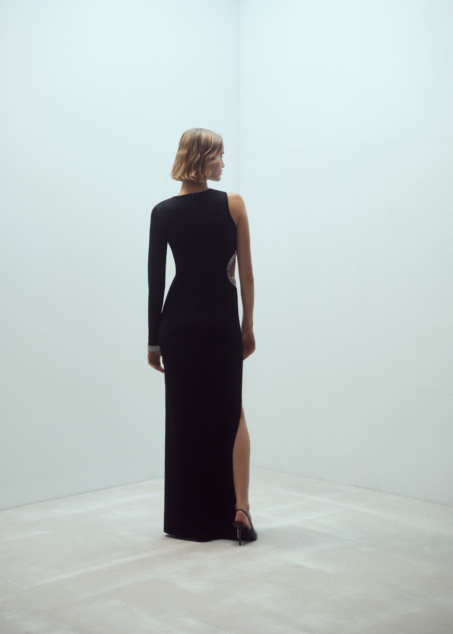 Robe asymétrique ouverture latérale - Verso de l’article