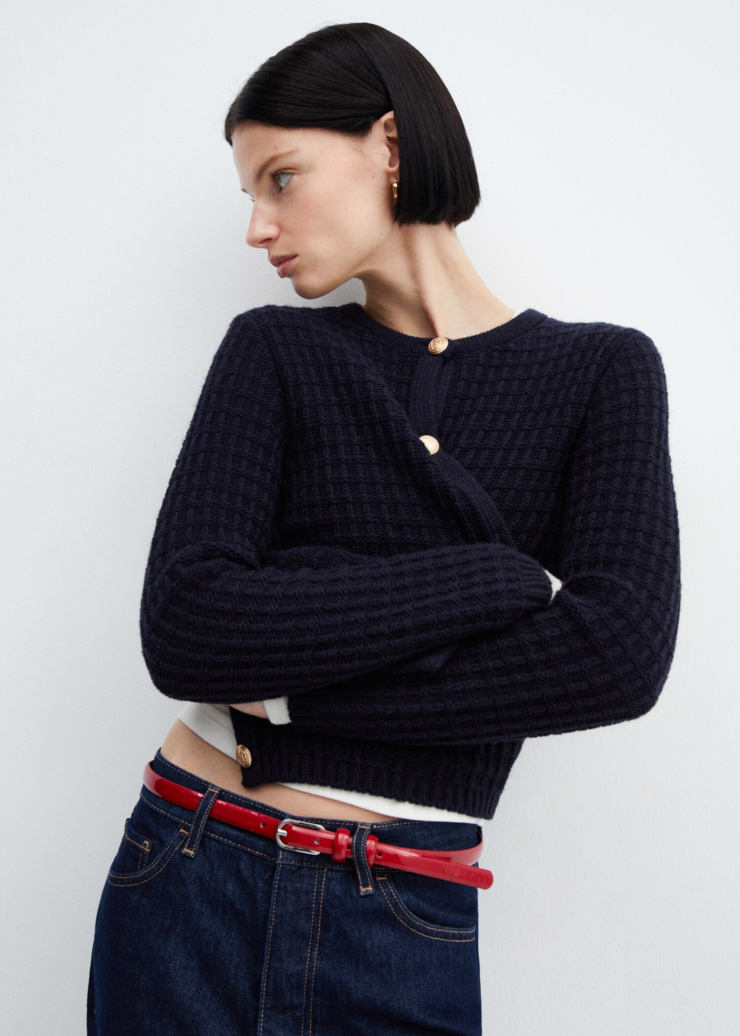 Strickjacke mit Knöpfen - Detail des Artikels 6