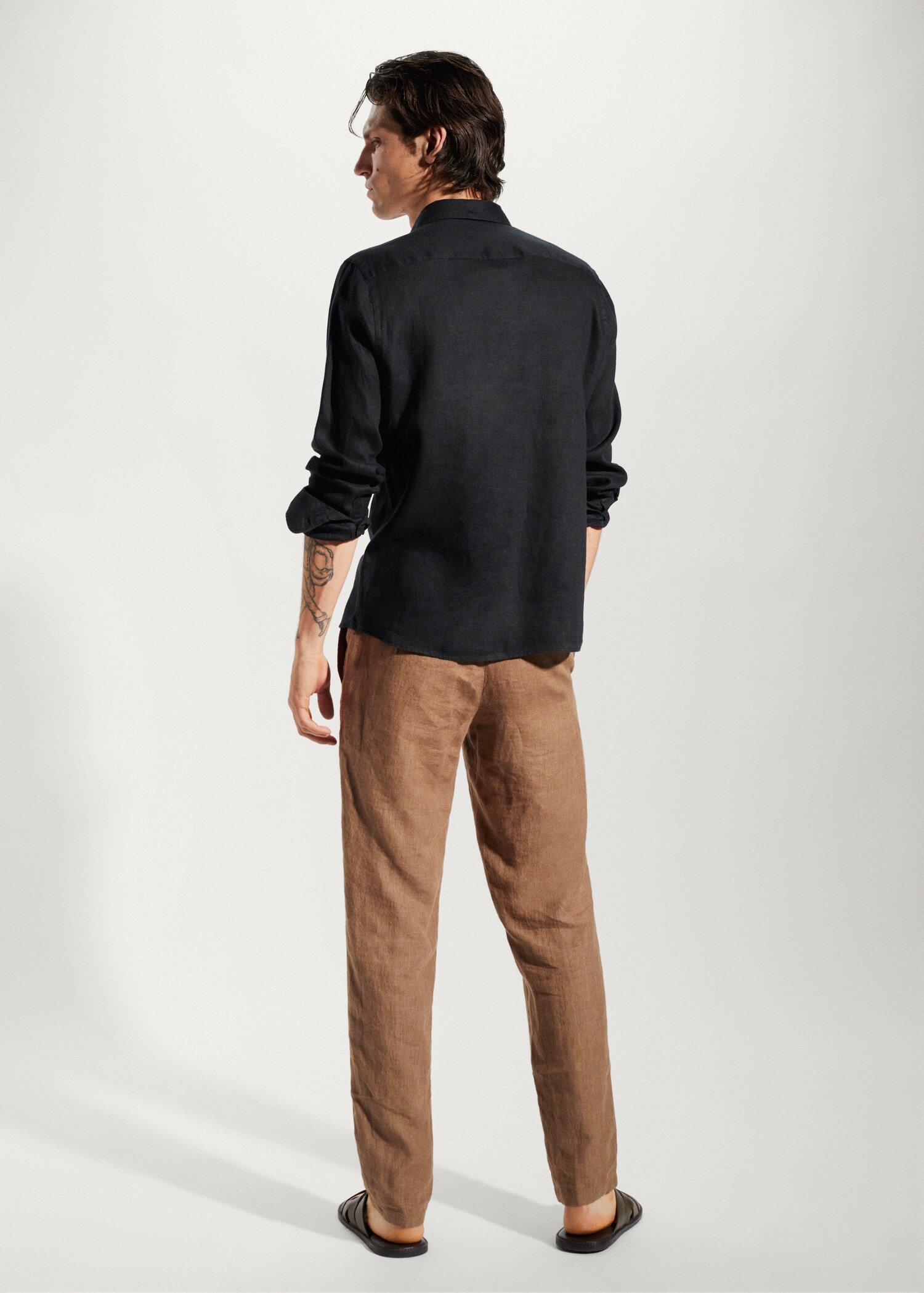 100% linen slim-fit shirt - Reverse of the article