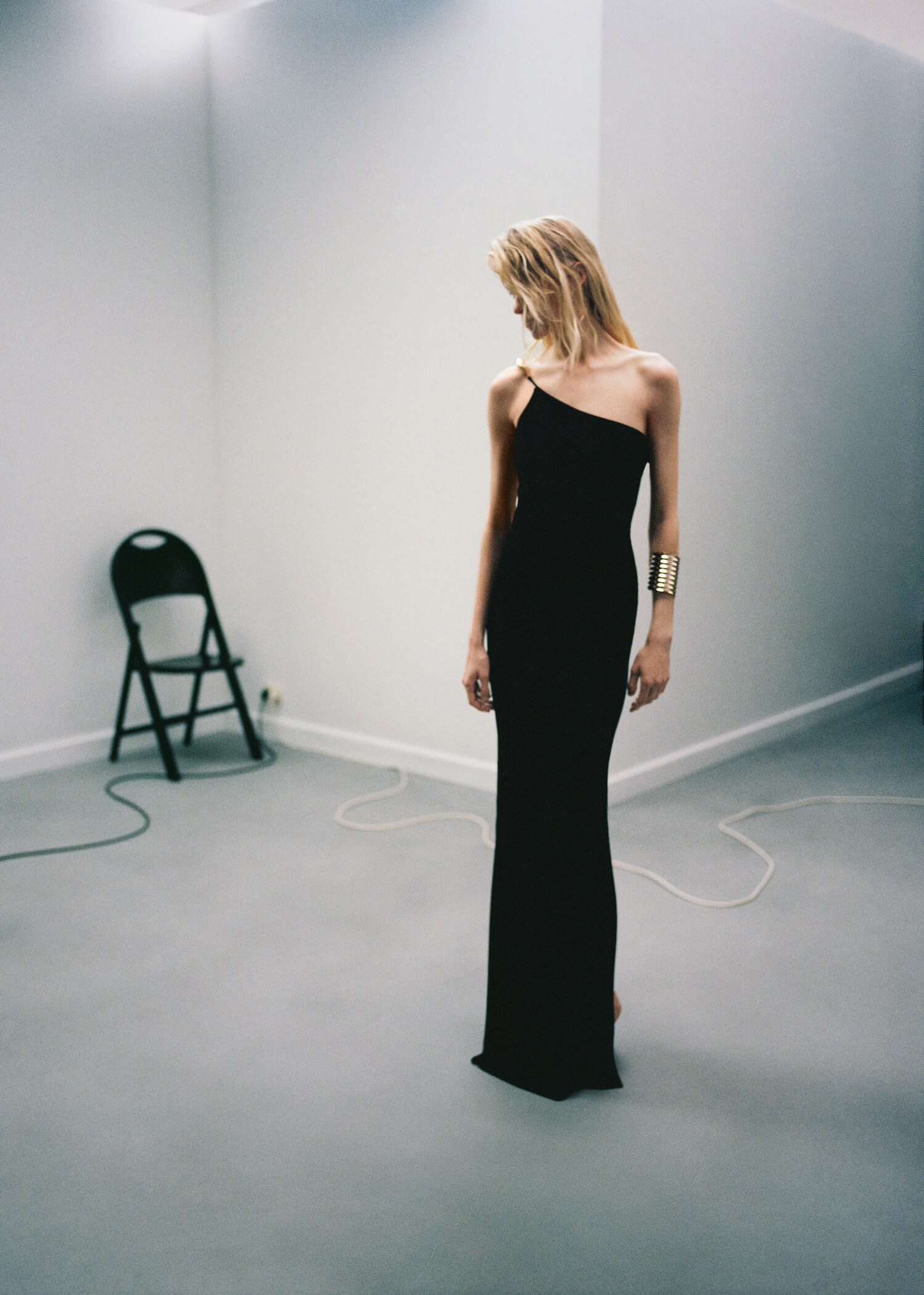 Asymmetrical dress with metallic appliqué - Details of the article 6