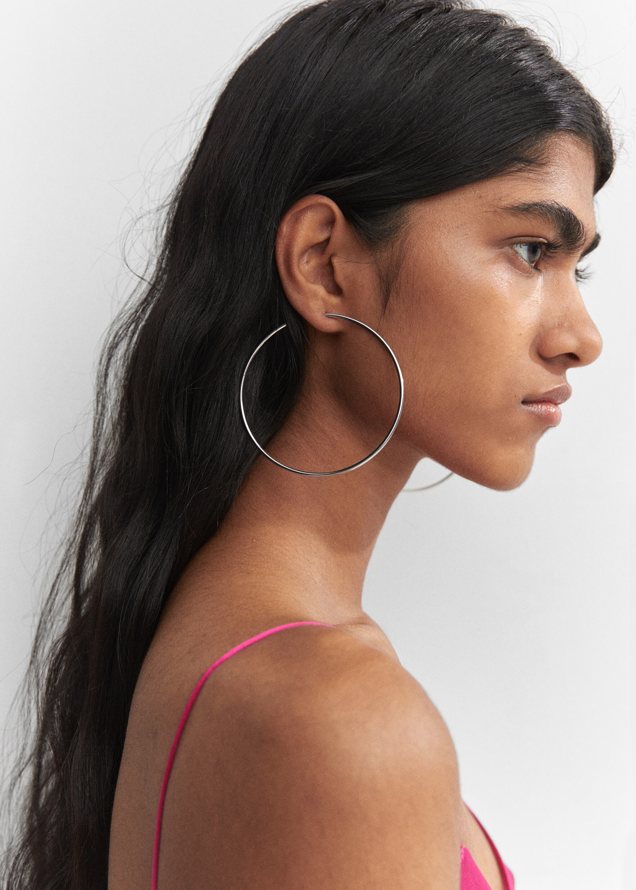 Maxi hoop earrings - Details of the article 9