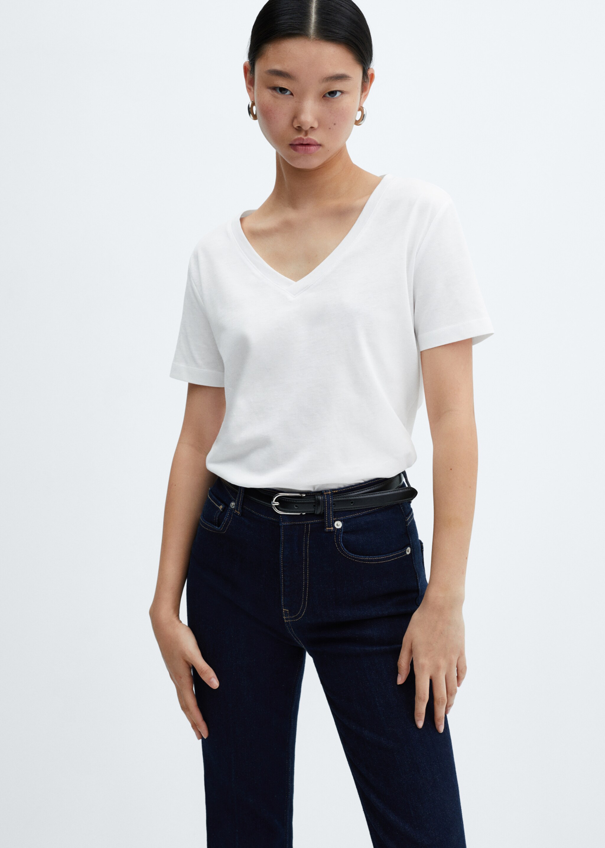 T-shirt coton col en V - Plan moyen