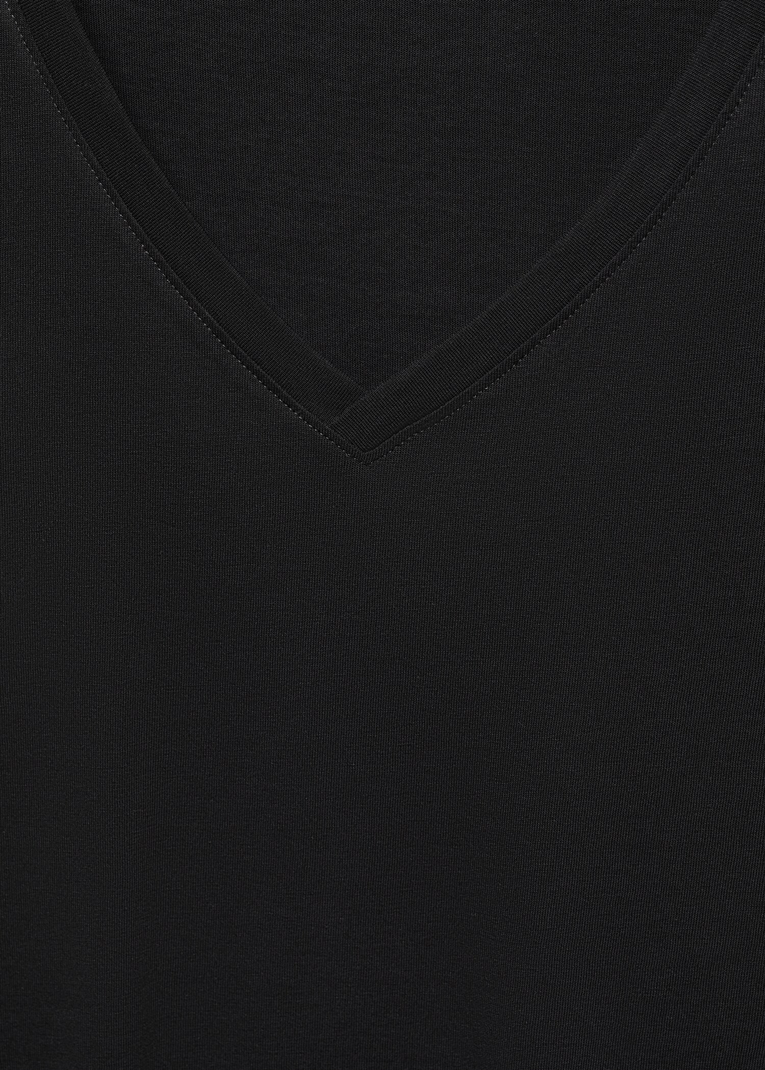 Baumwoll-T-Shirt, V-Ausschnitt - Detail des Artikels 8