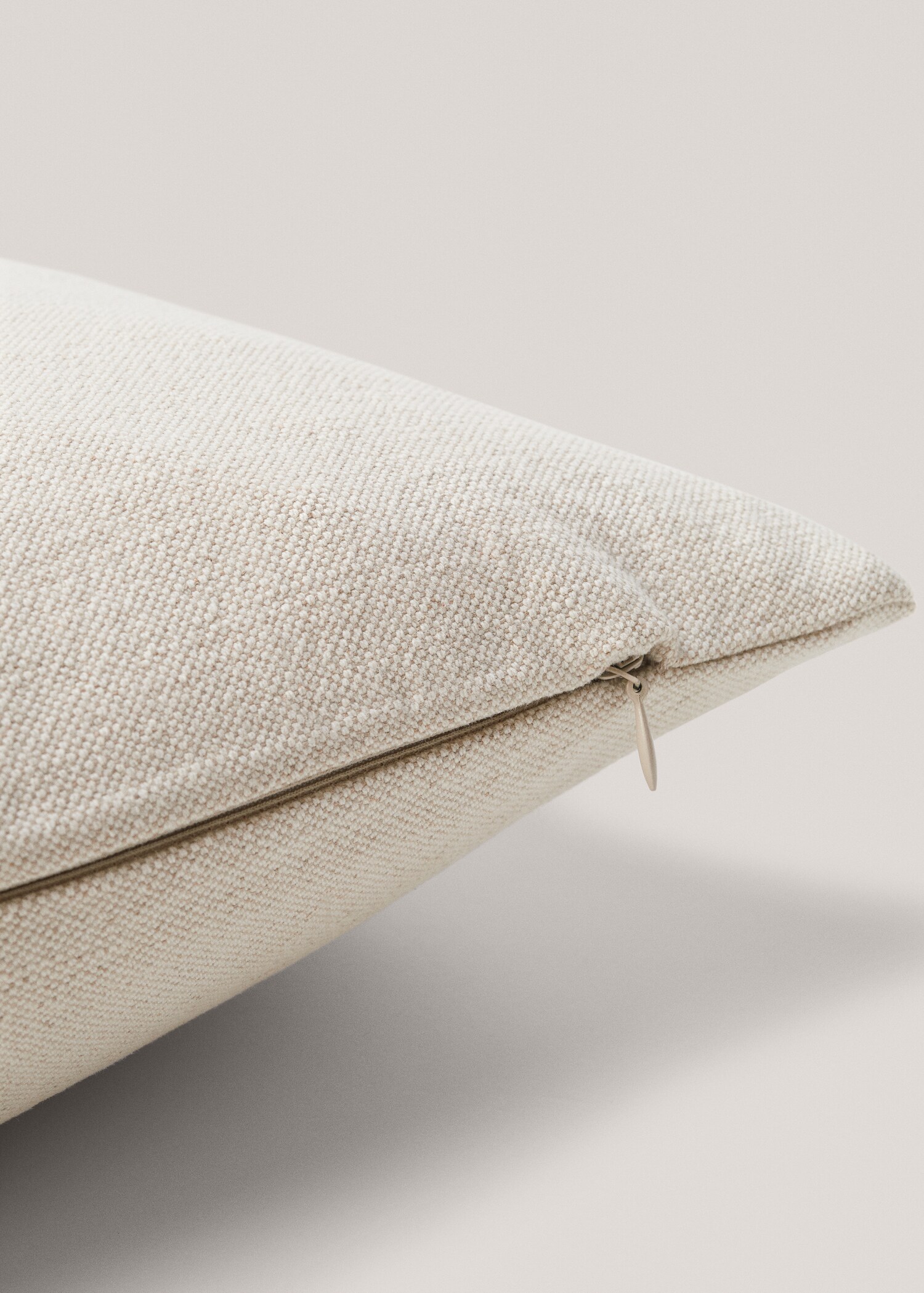 Linen and cotton cushion case 30x50cm - Details of the article 3