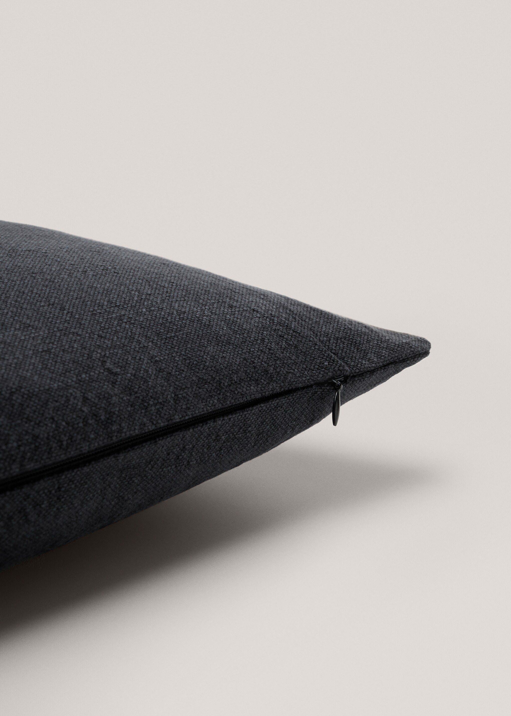 Linen and cotton cushion case 30x50cm - Details of the article 3