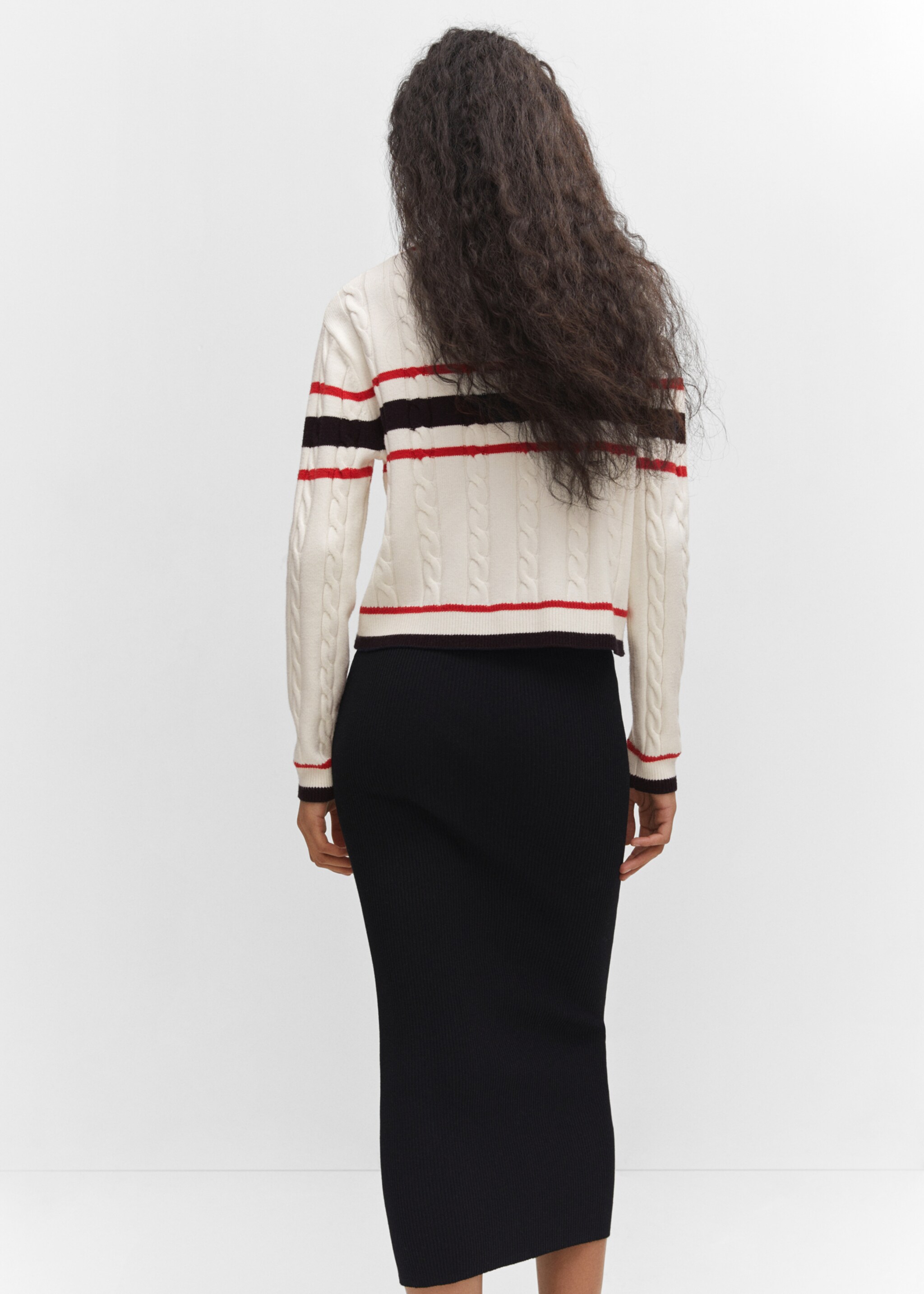 Pull-over torsades détail rayures - Verso de l’article
