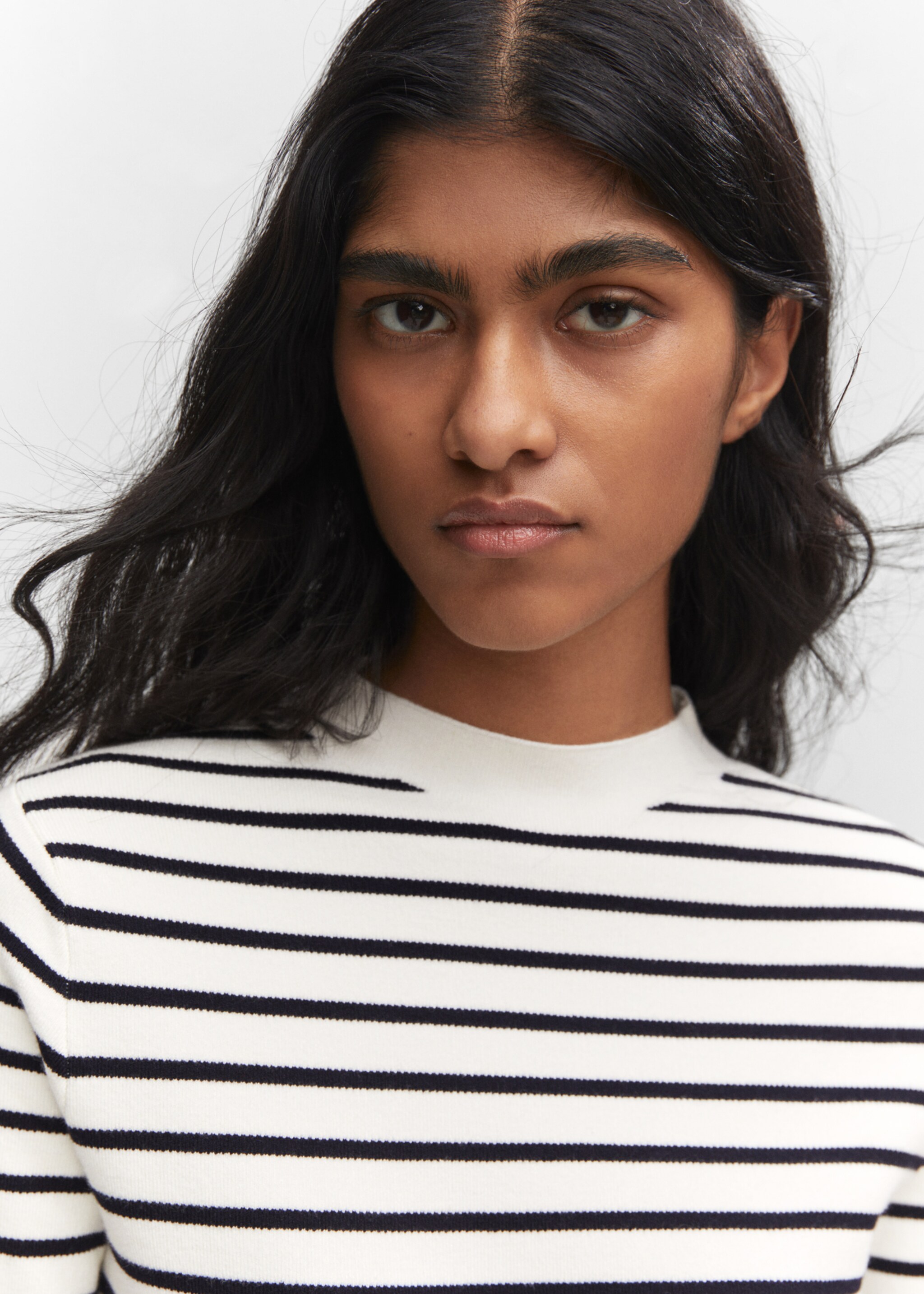 Striped sweater dress - Details of the article 1, Ecru. Ref: 57083796-00.