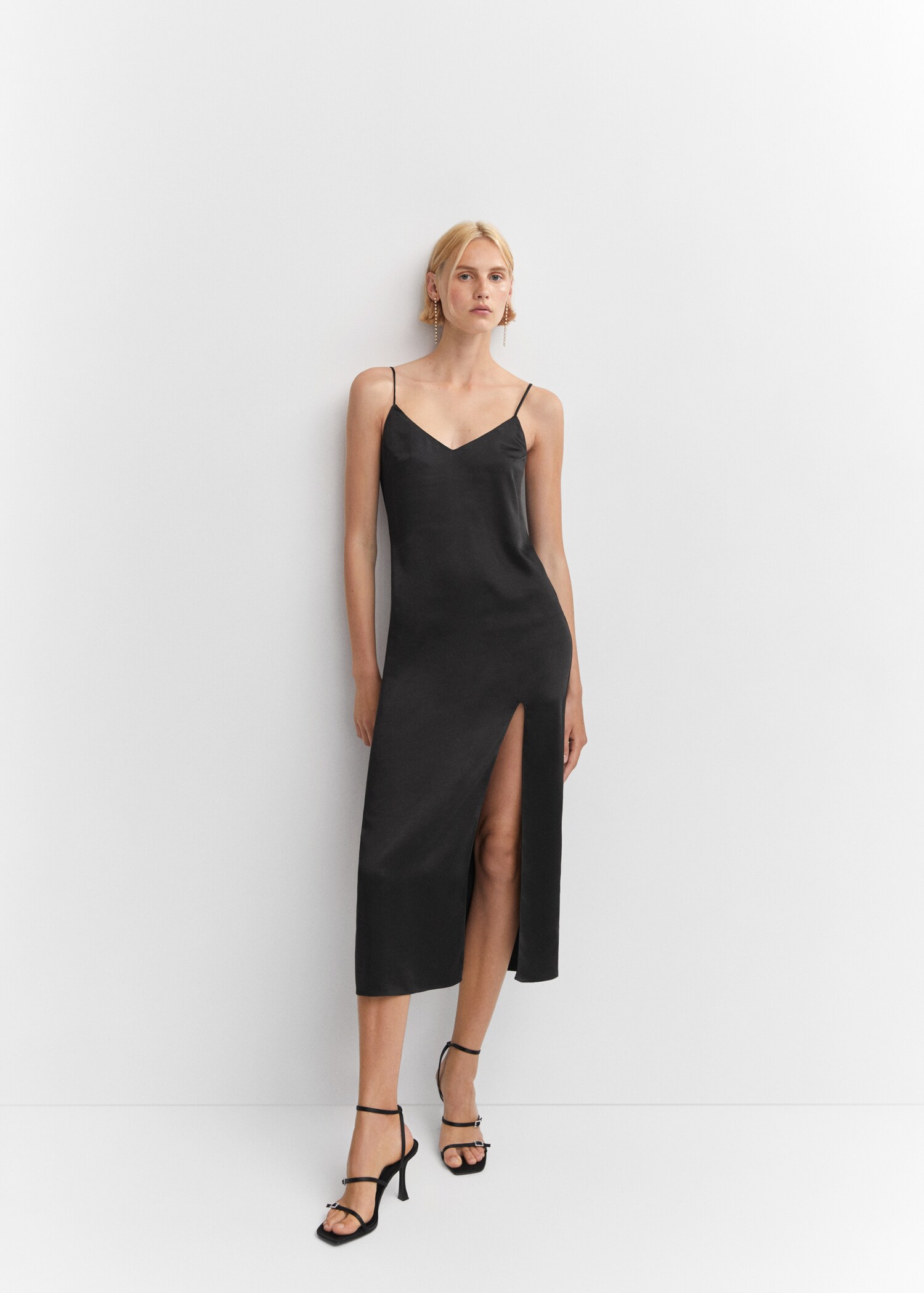 Side-slit satin dress - Details of the article 2