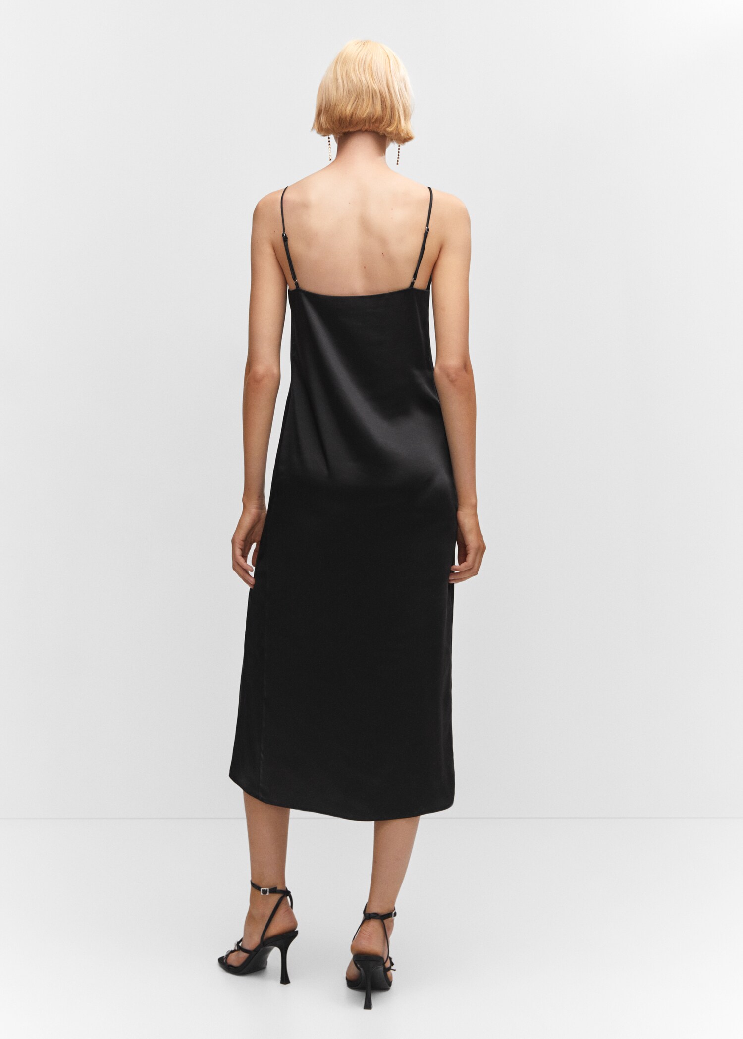 Side-slit satin dress - Reverse of the article