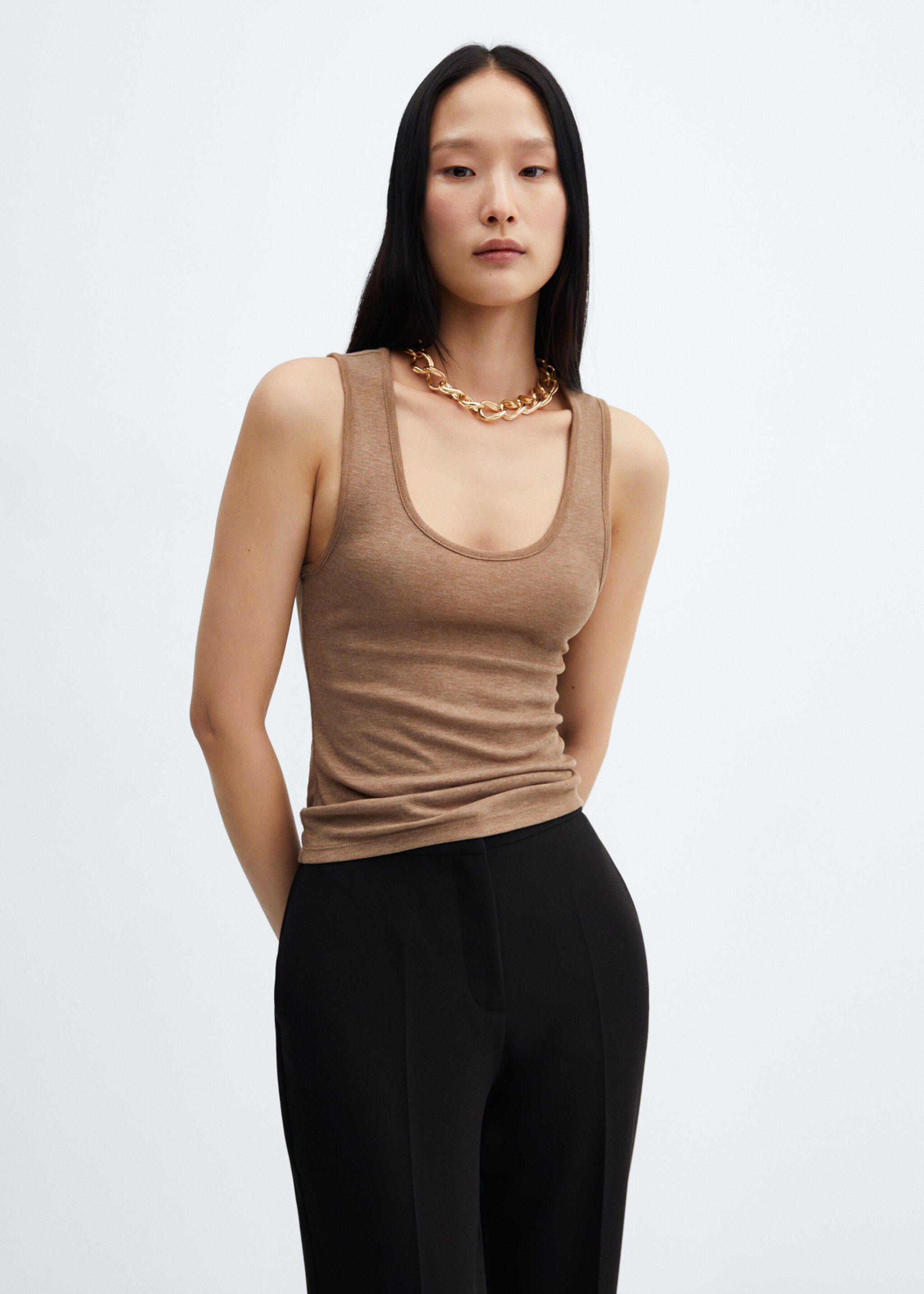 Knitted top with wide straps - Medium plane, Sand. Ref: 57083804-00.