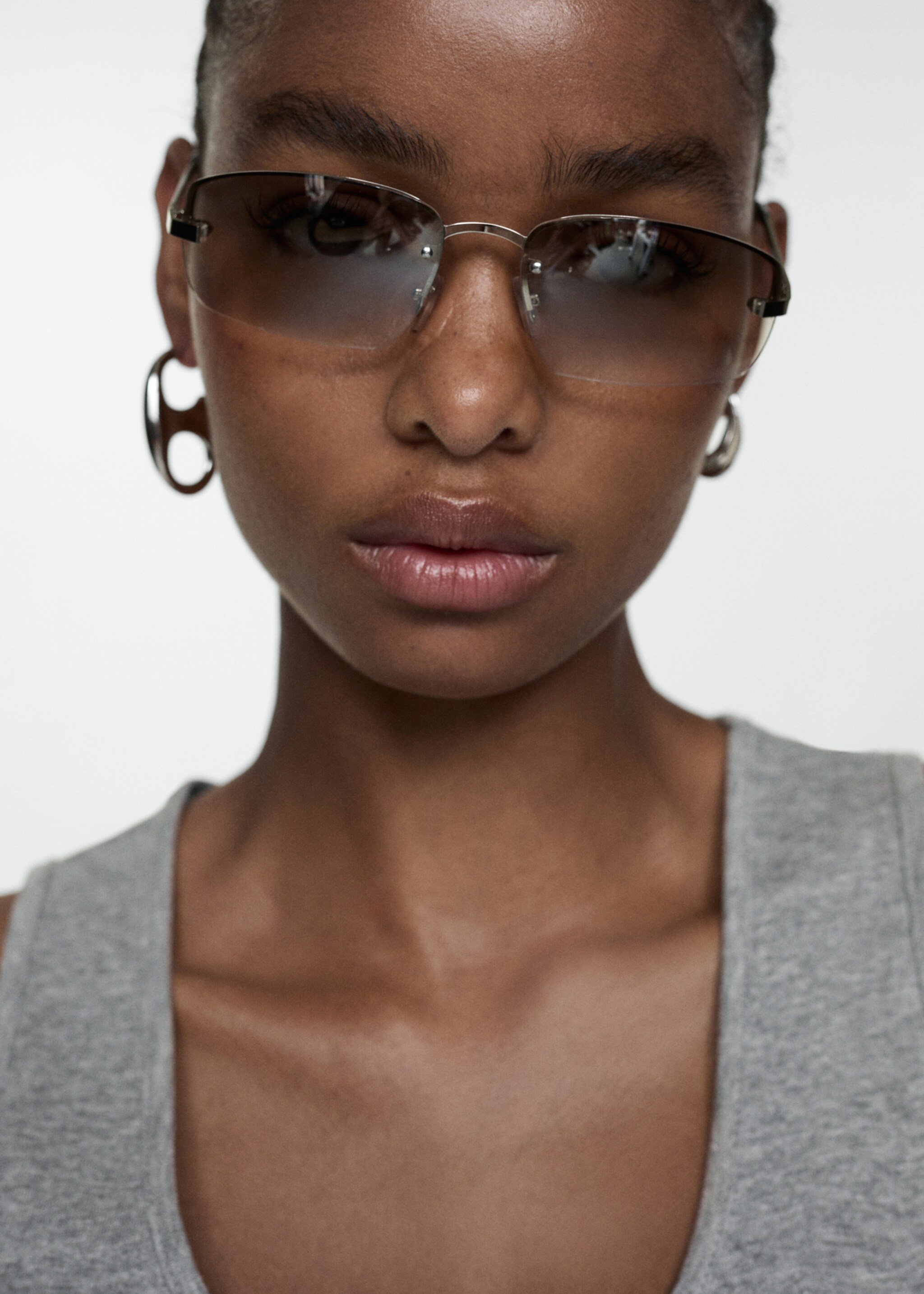 Knitted top with wide straps - Details of the article 1, Medium Heather Grey. Ref: 57083804-00.