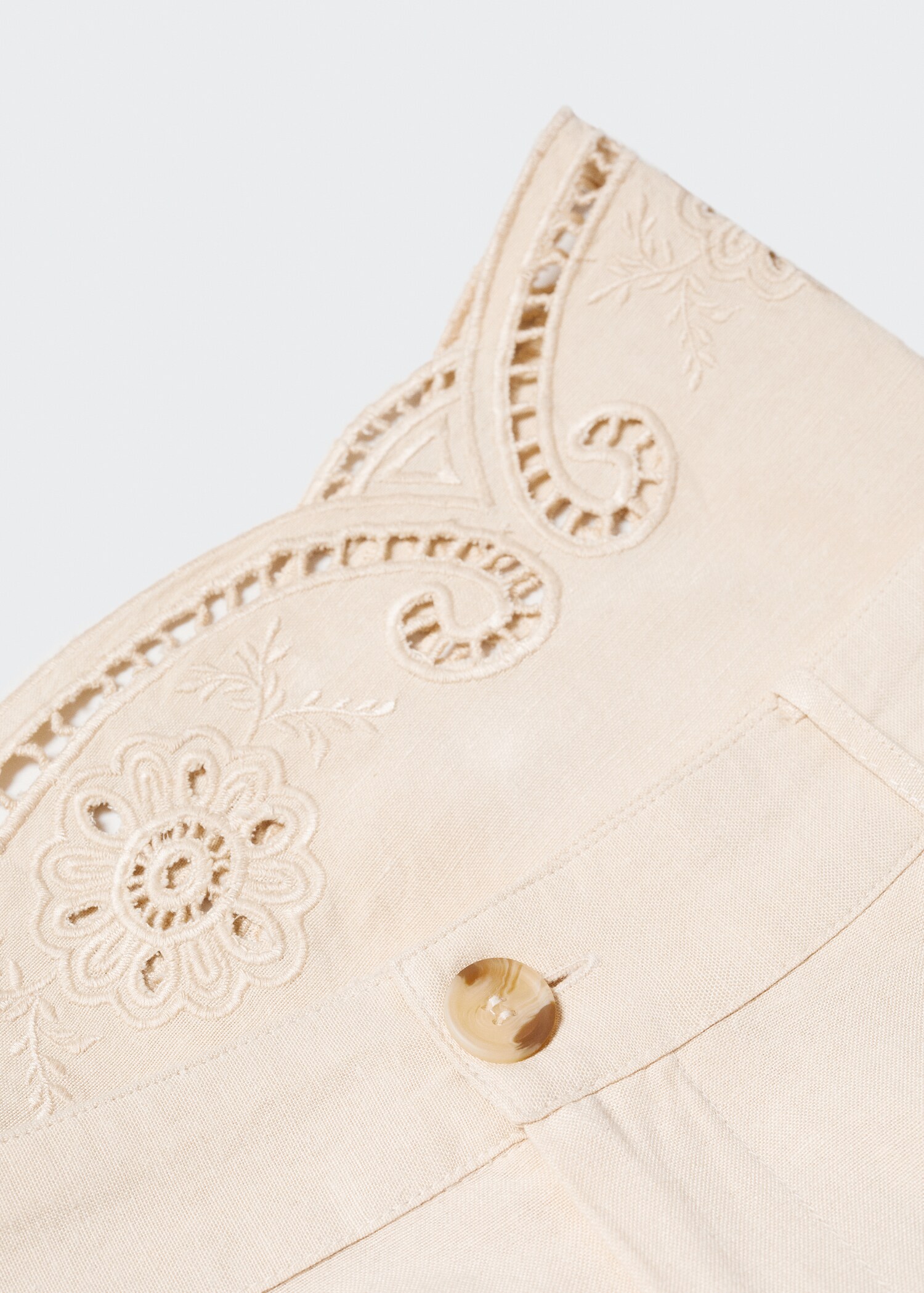 Short détails ajourés broderies - Détail de l'article 8