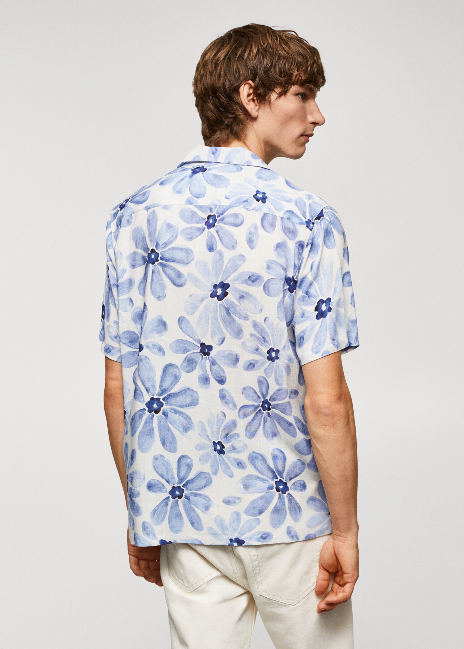 Blouse met bowlingboord en bloemenprint - Achterkant van het artikel