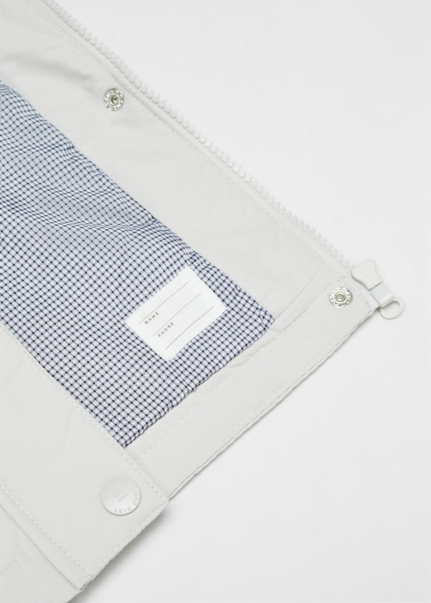 Hooded water-repellent coat - Details of the article 8