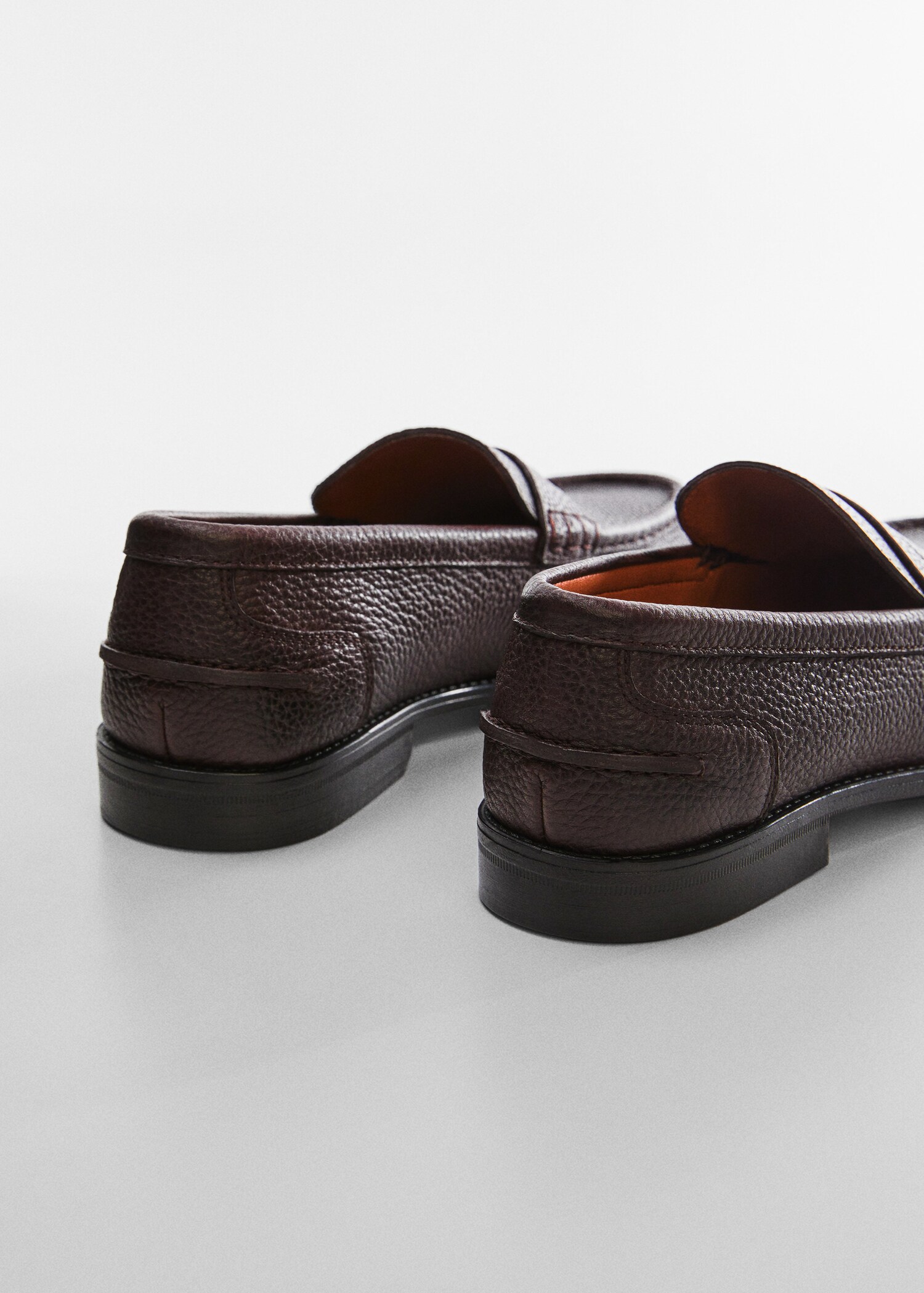 Mocasín antifaz piel abatanada - Detalle del artículo 1