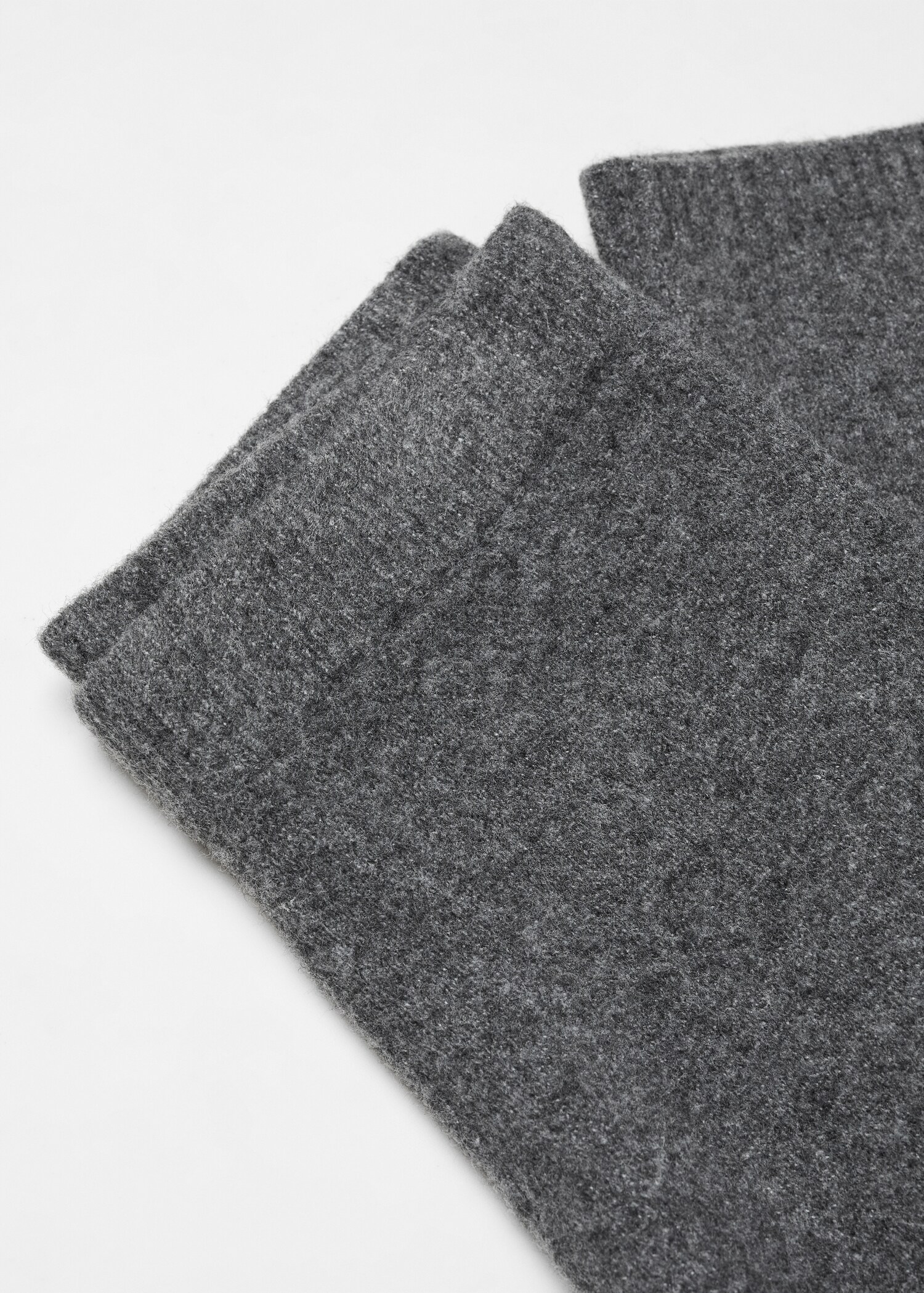 Straight knitted trousers - Details of the article 8