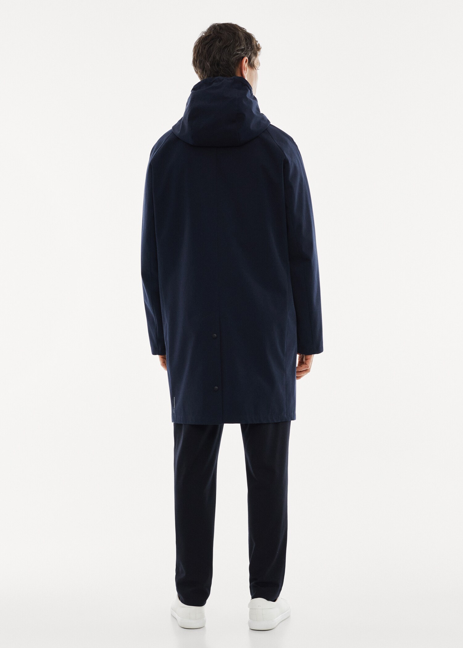 Water-repellent hooded parka - Reverse of the article