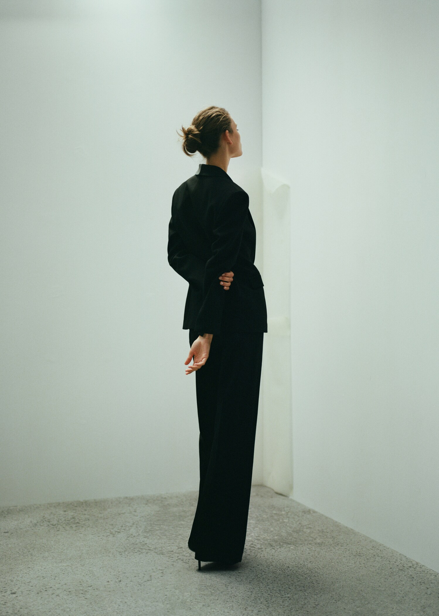 Palazzo suit pants with satin details - Details of the article 6
