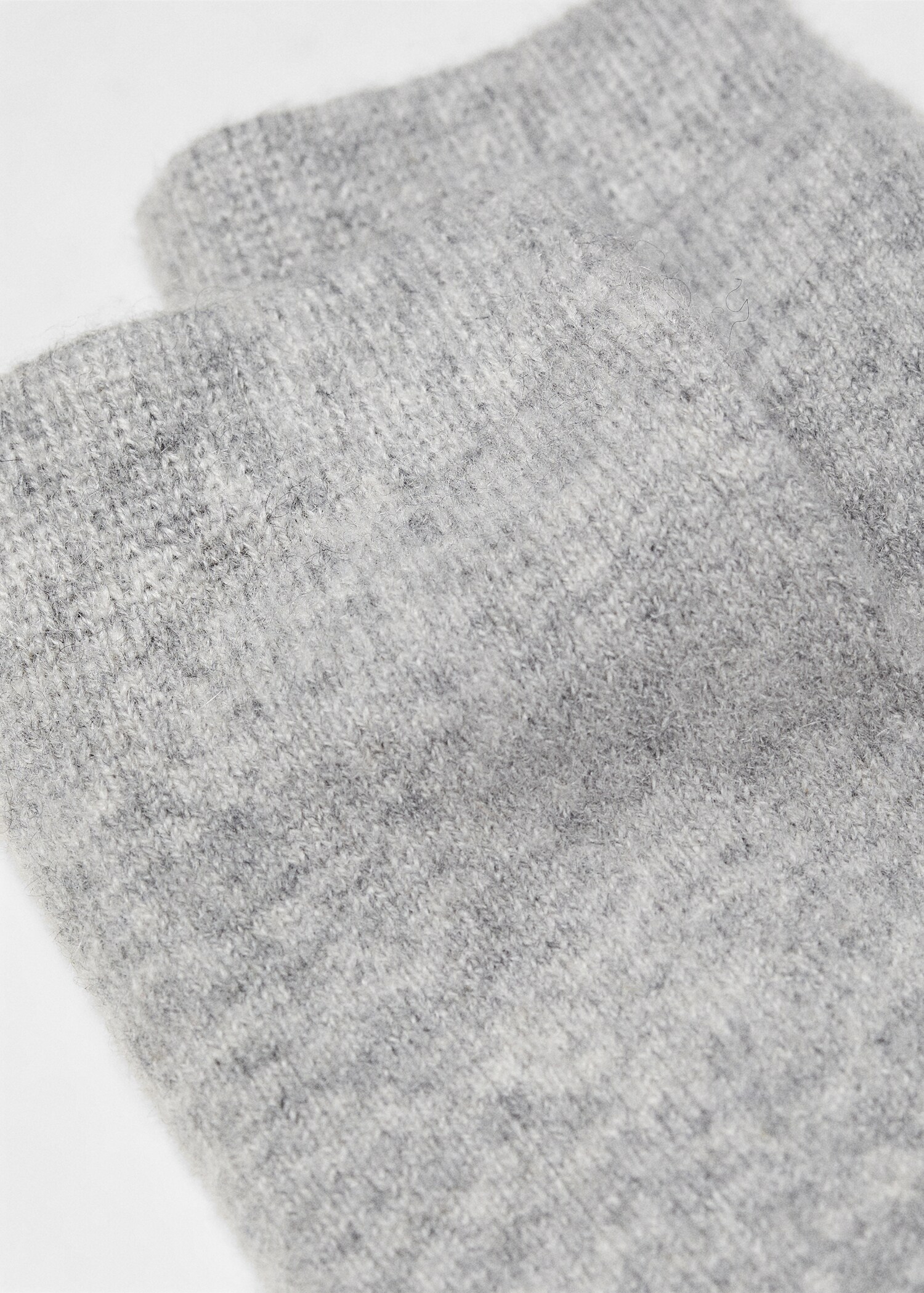 Cashmere knitted socks - Medium plane