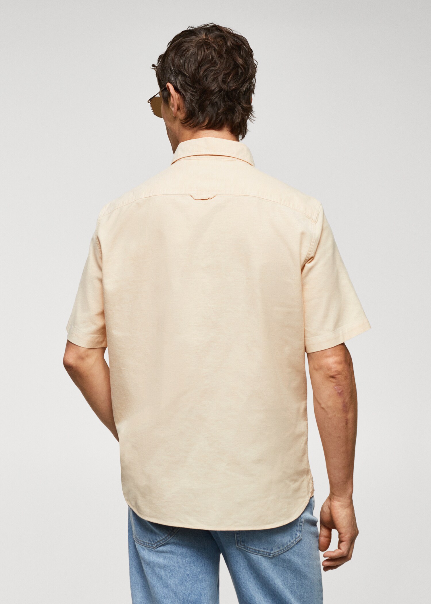 Camisa 100% algodón regular fit - Reverso del artículo