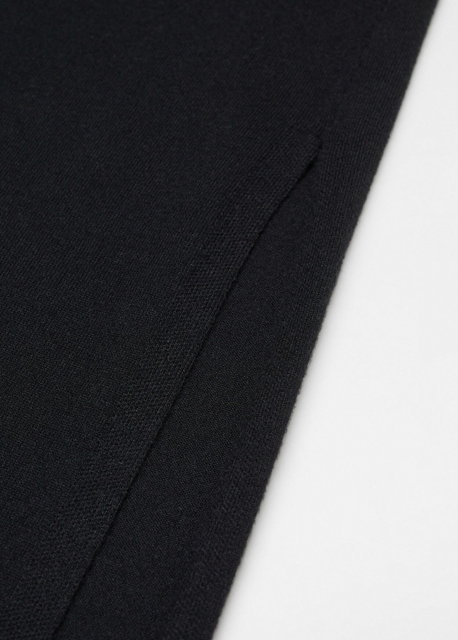 Round-neck knitted dress - Details of the article 8