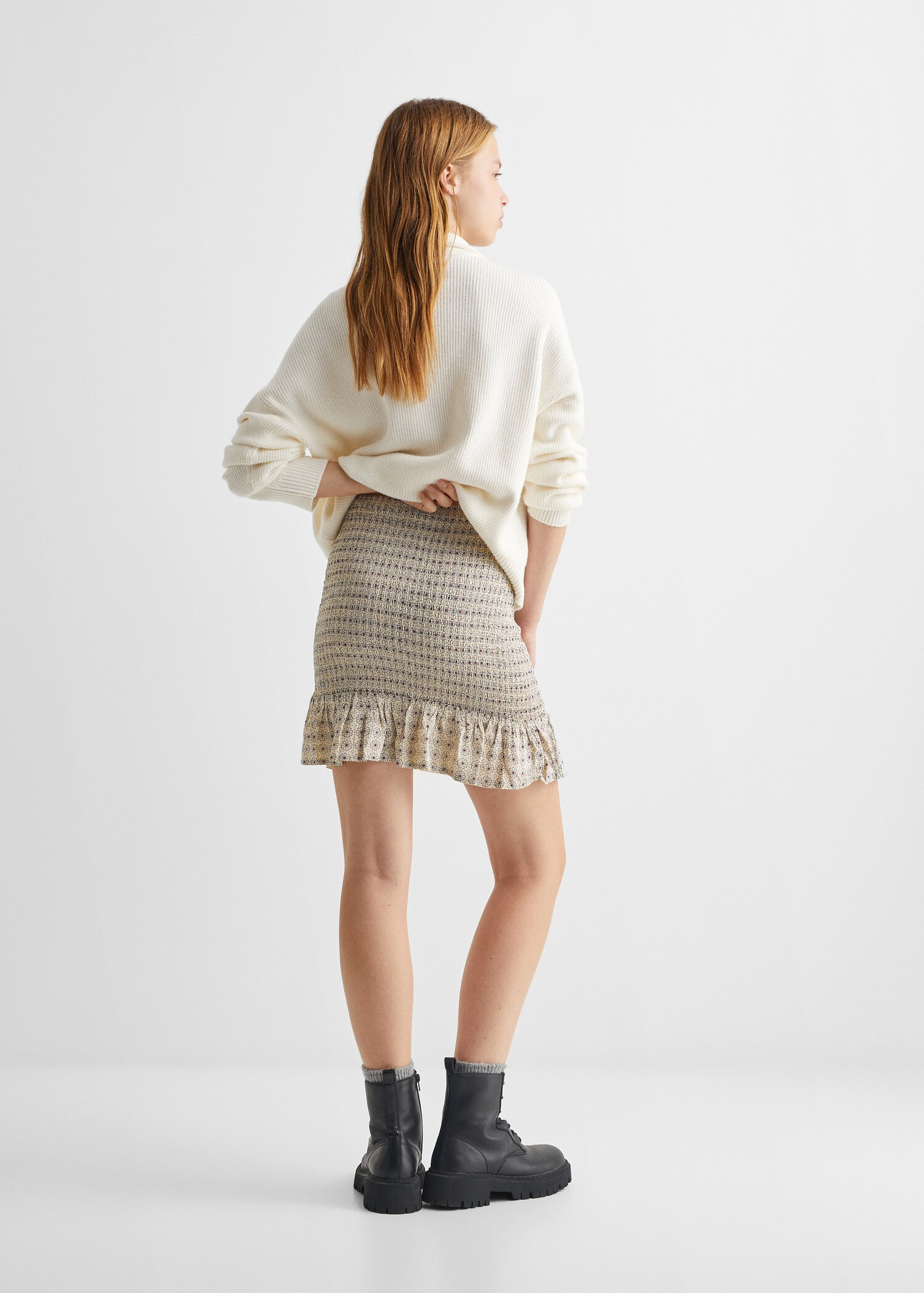 Gathered skirt with ruffle - Reverse of the article