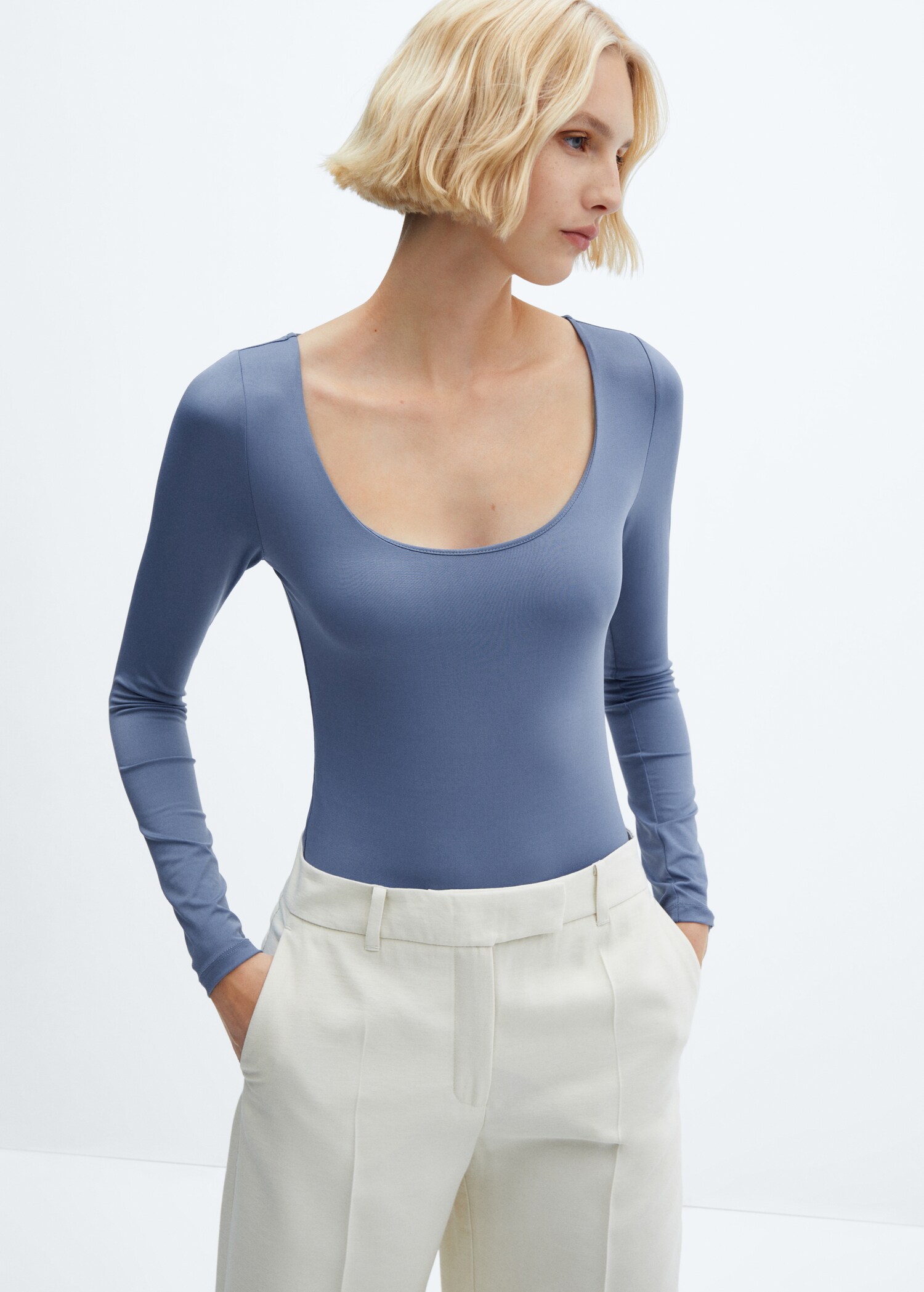 Low-neck bodysuit - Medium plane