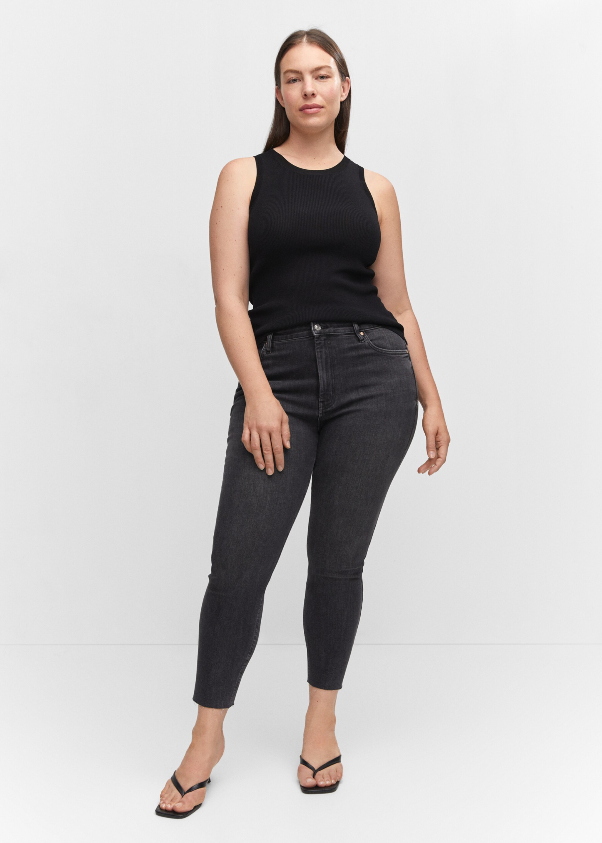 Skinny cropped jeans - Details of the article 3, Open Grey. Ref: 57085957-00.