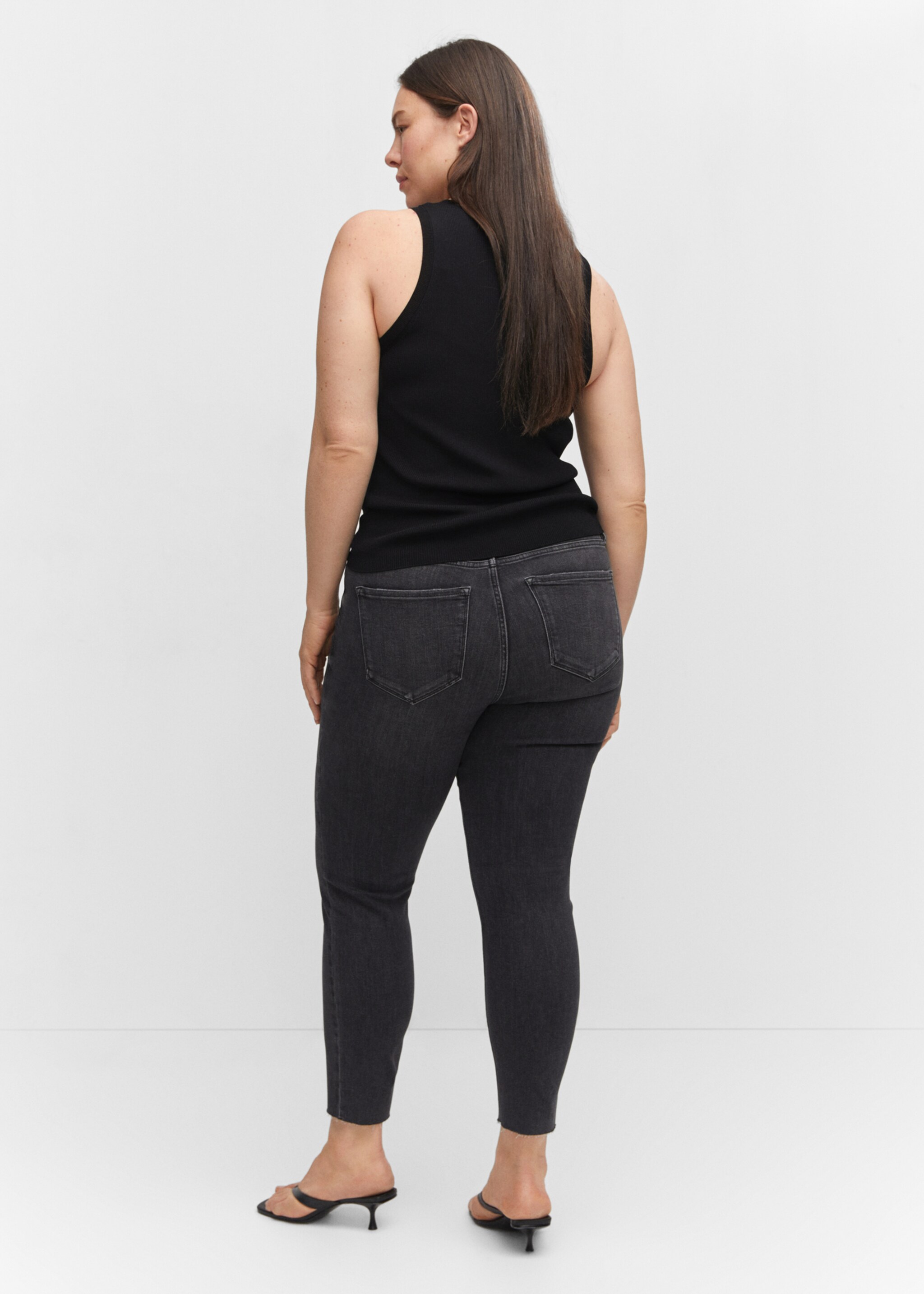 Skinny cropped jeans - Details of the article 4, Open Grey. Ref: 57085957-00.