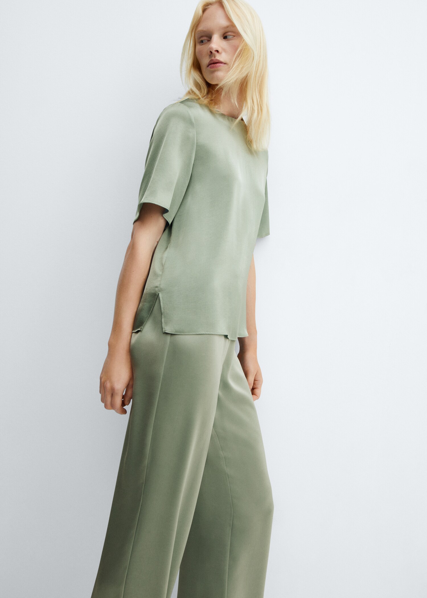 Satin blouse - Details of the article 2