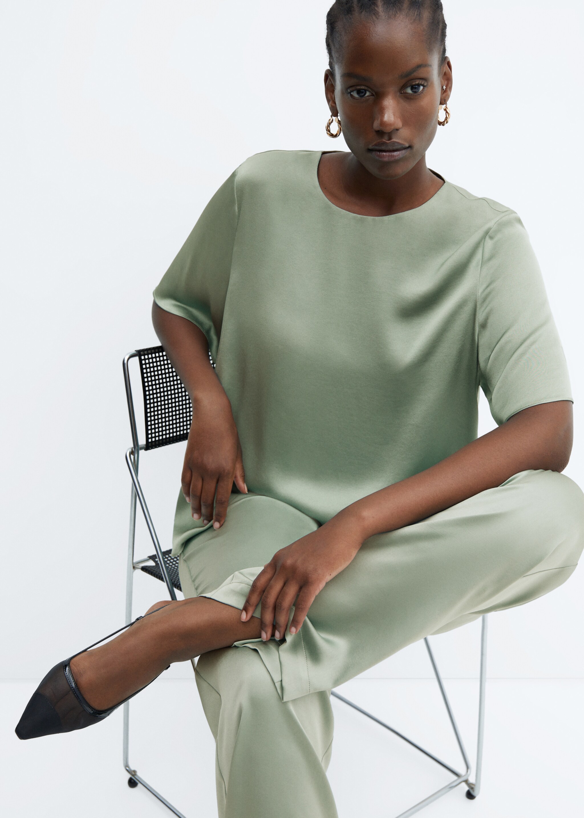 Satin blouse - Details of the article 4, Pastel Green. Ref: 57085976-00.