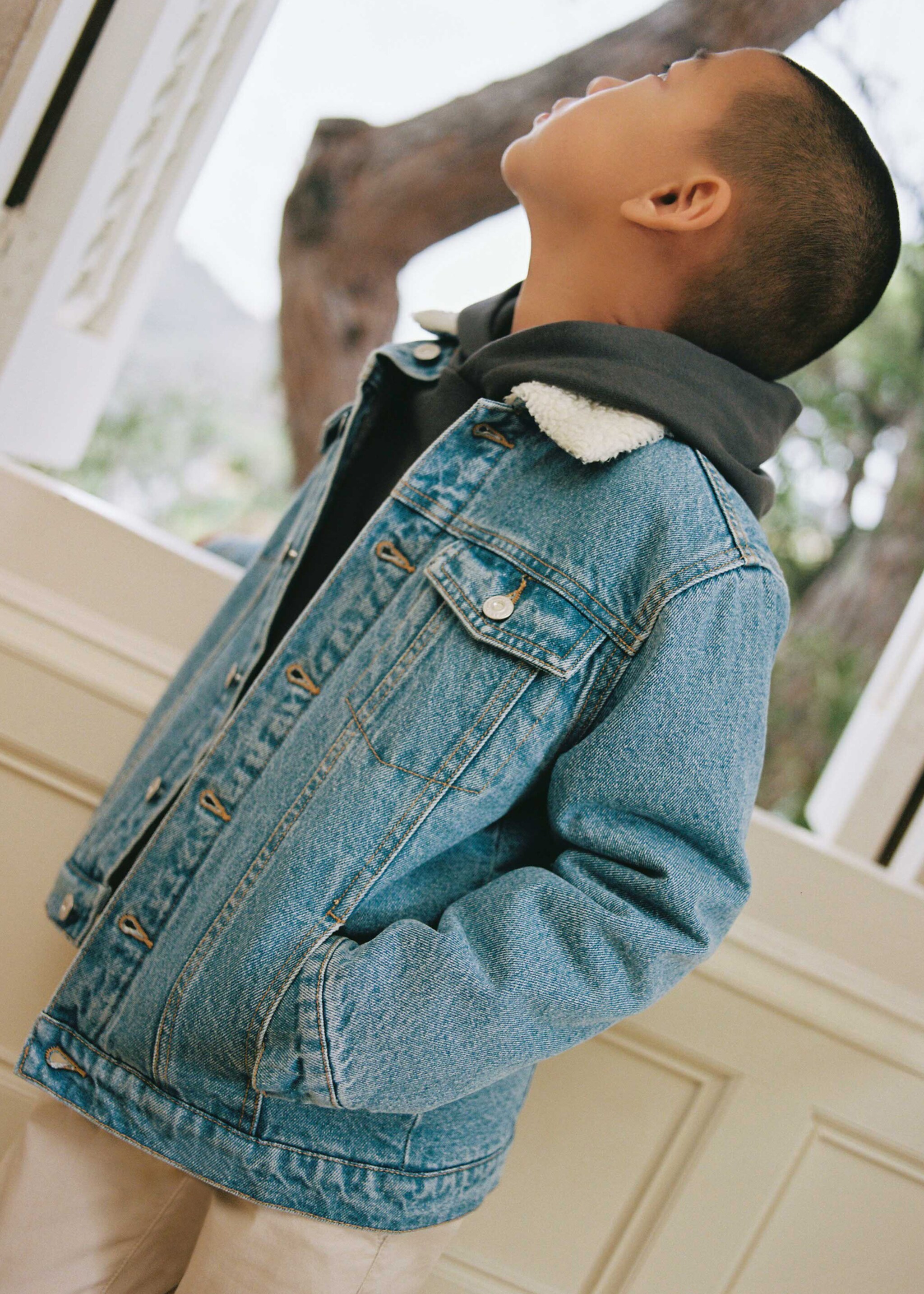 Jacket with shearling-effect lining - Details of the article 5