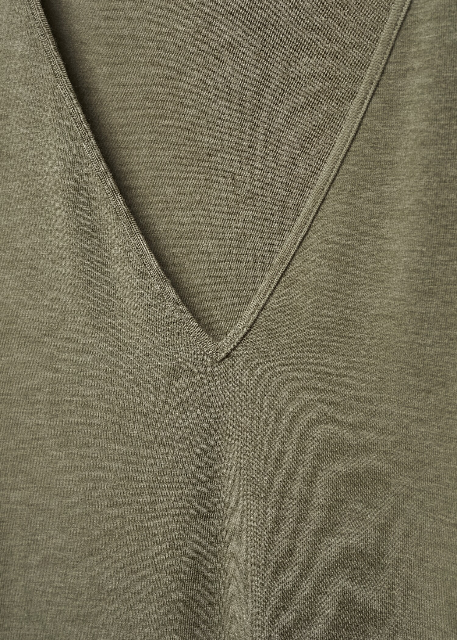 Camiseta escote pico - Detalle del artículo 8