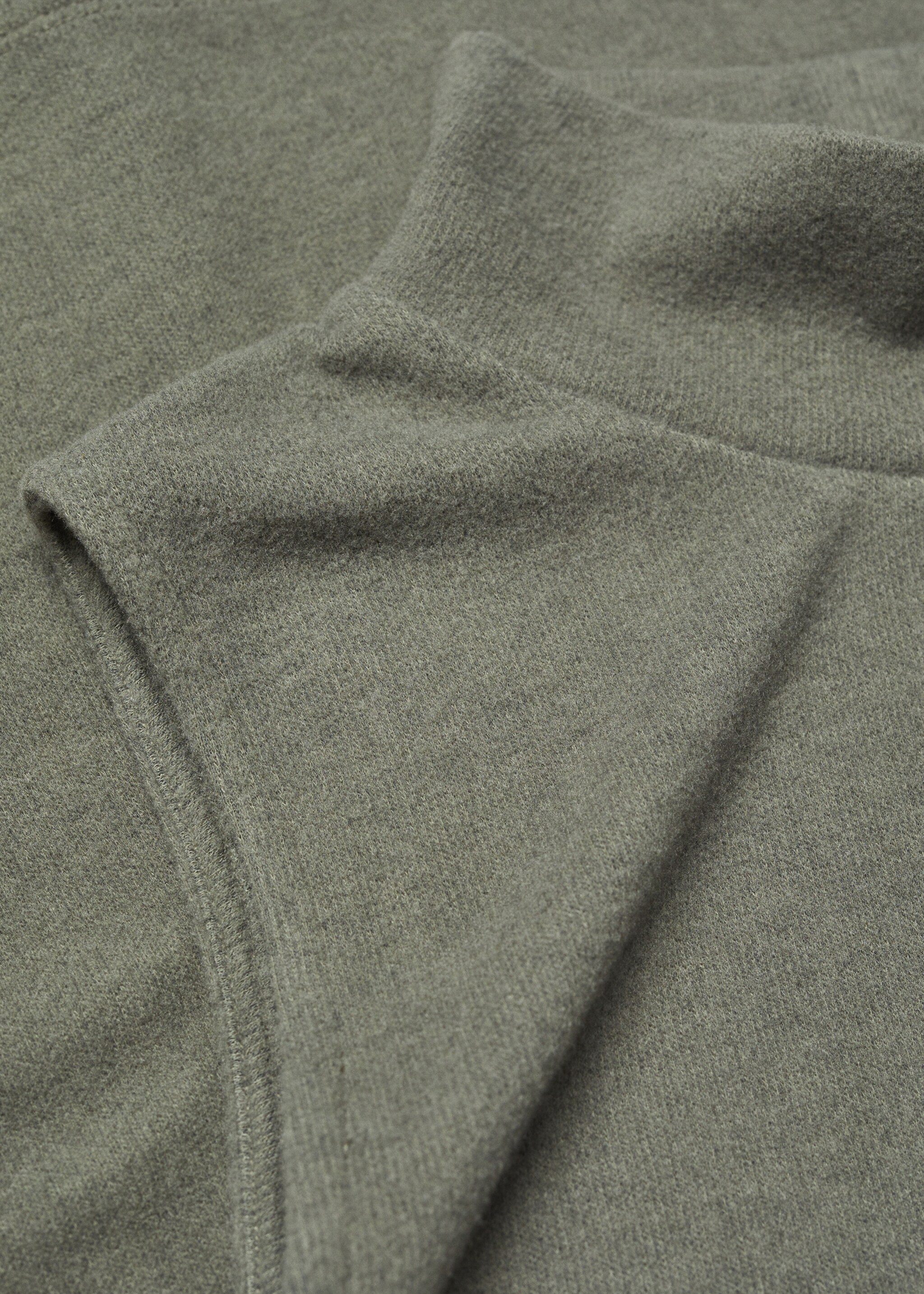Turtleneck knitted top - Details of the article 8, Khaki. Ref: 57085989-00.