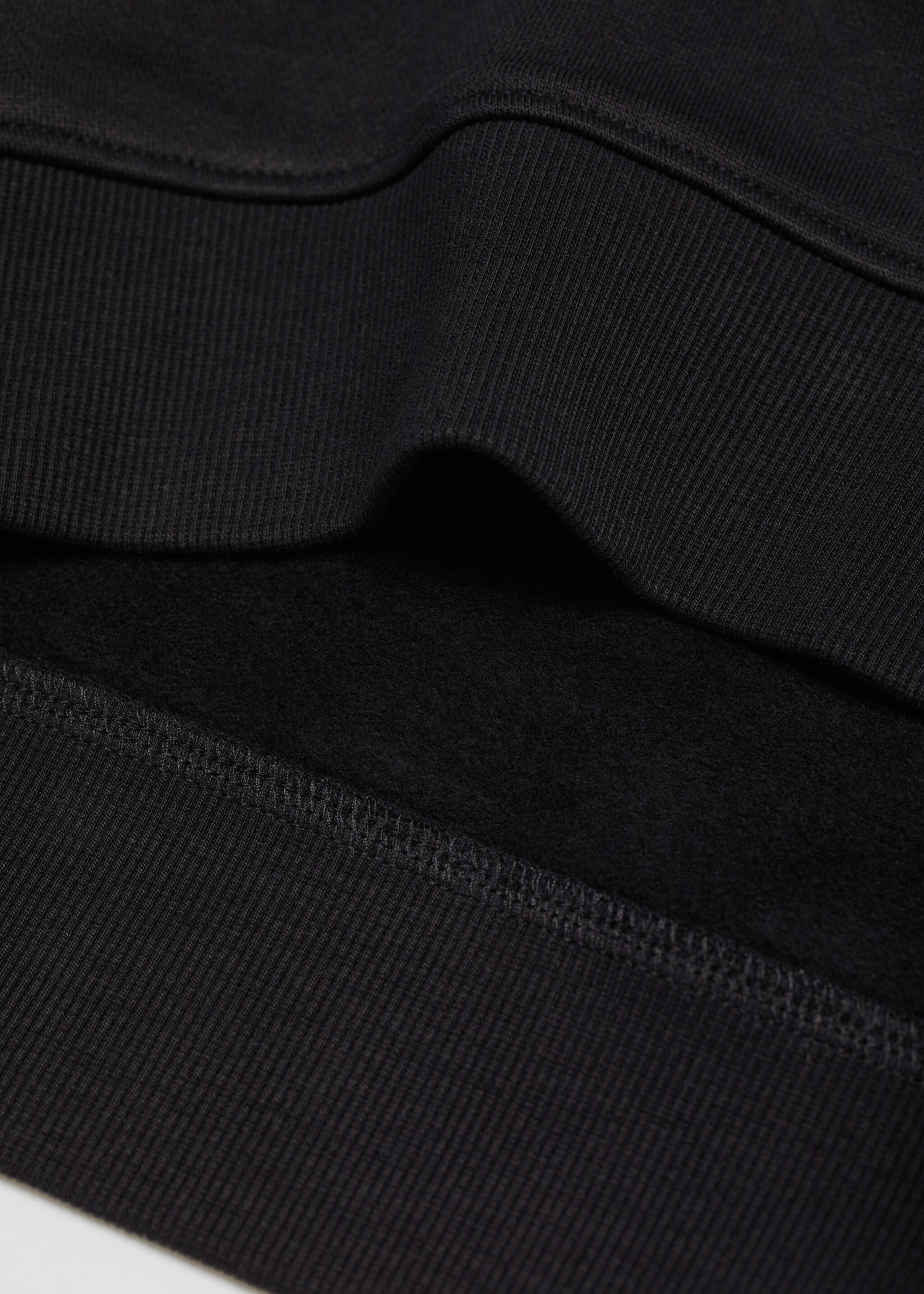 Batman sweatshirt - Details of the article 0, Black. Ref: 57086716-00.