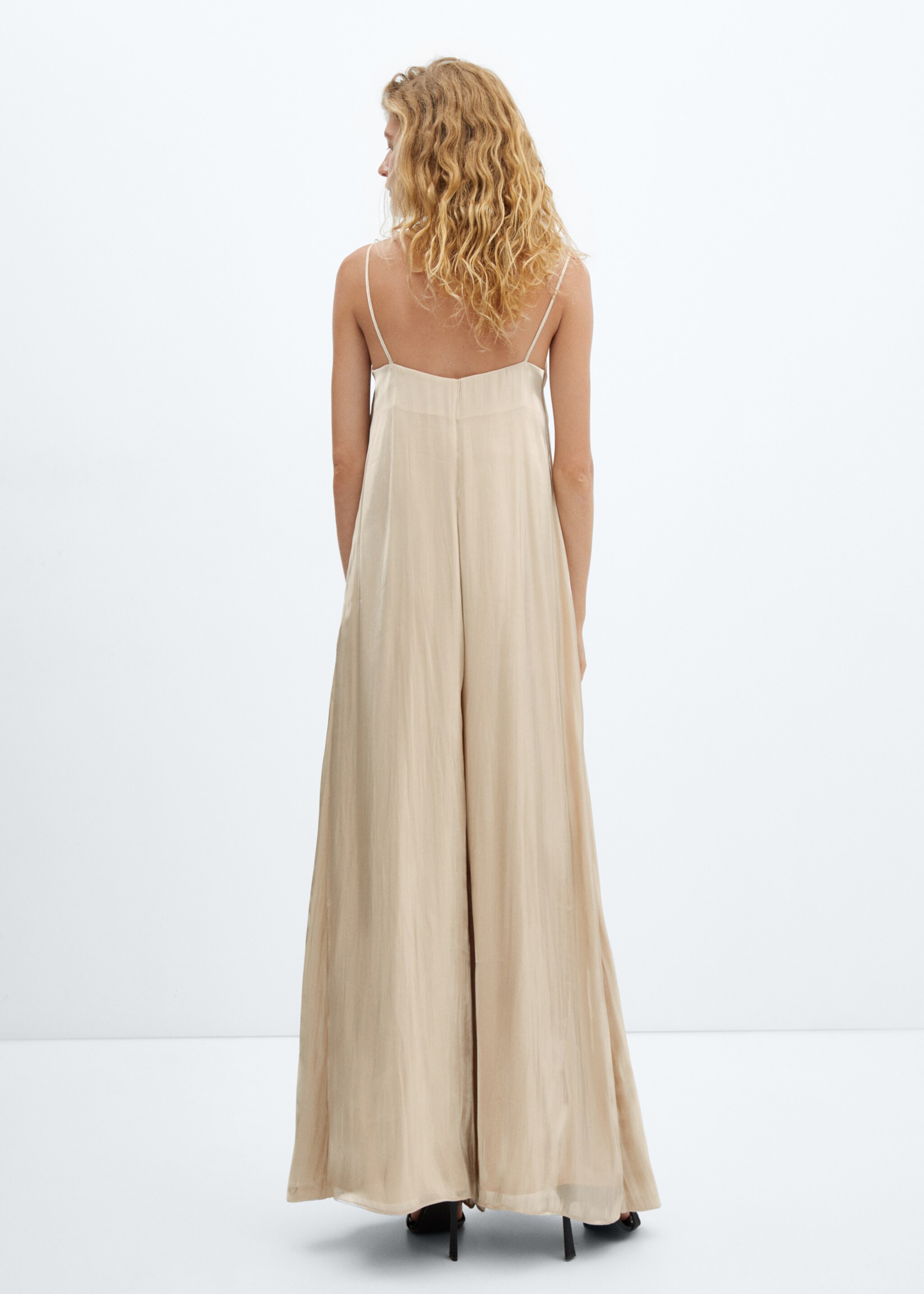 Satin-finish overall with opening - Reverse of the article, Gold. Ref: 57087114-00.