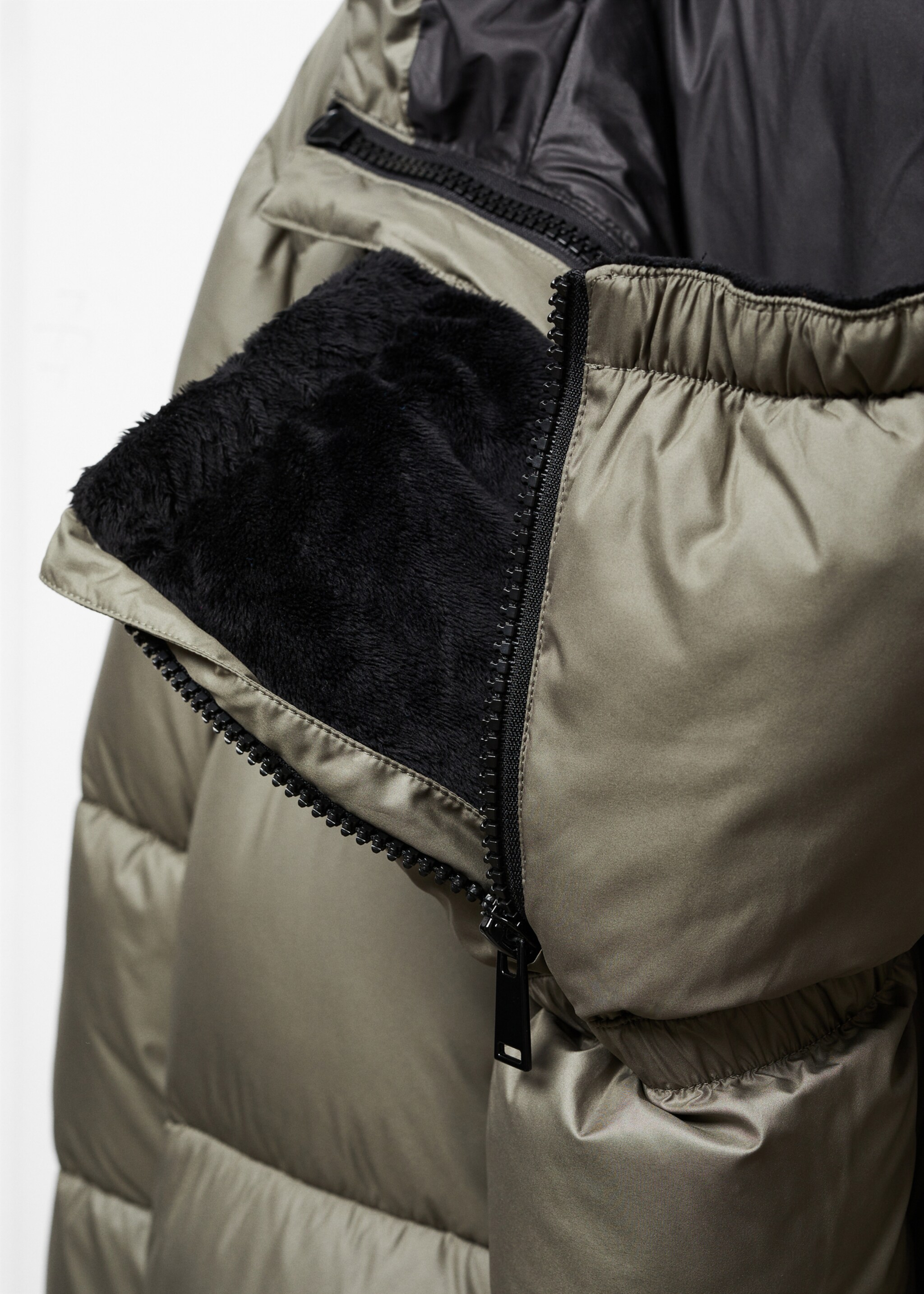 Anorak porteo acolchado con capucha - Detalle del artículo 0