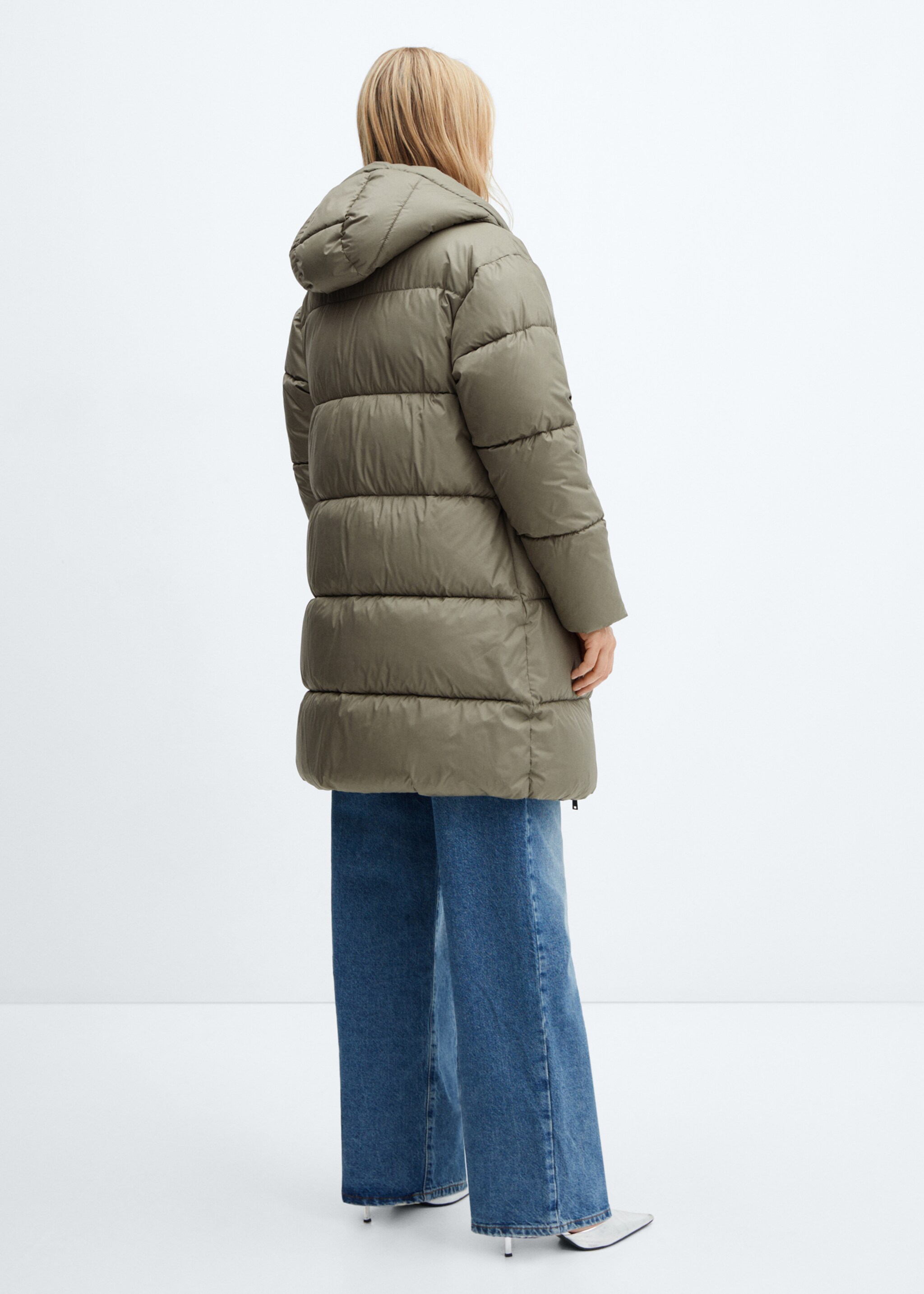 Anorak porteo acolchado con capucha - Reverso del artículo