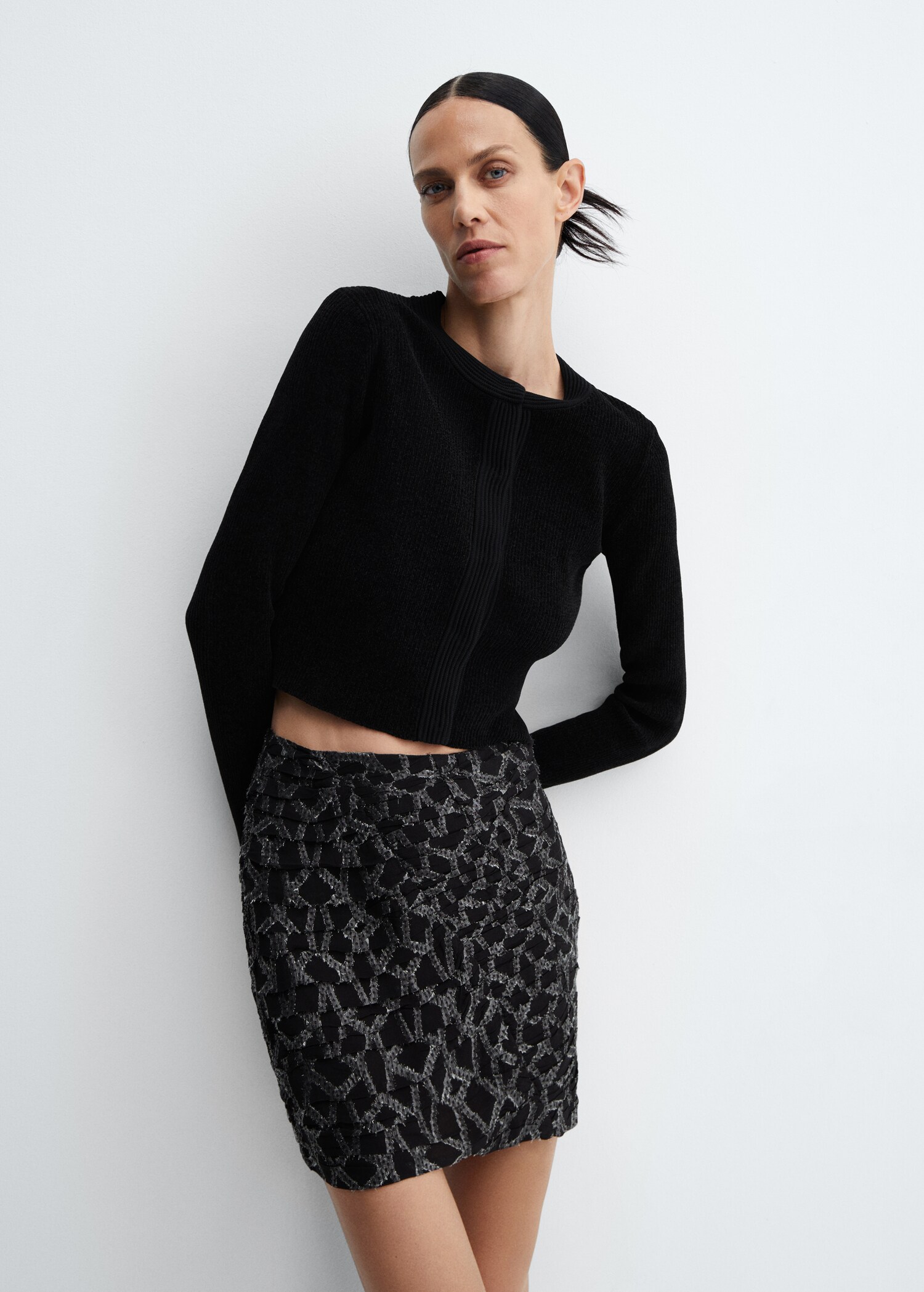 Chenille knitted cardigan - Details of the article 2