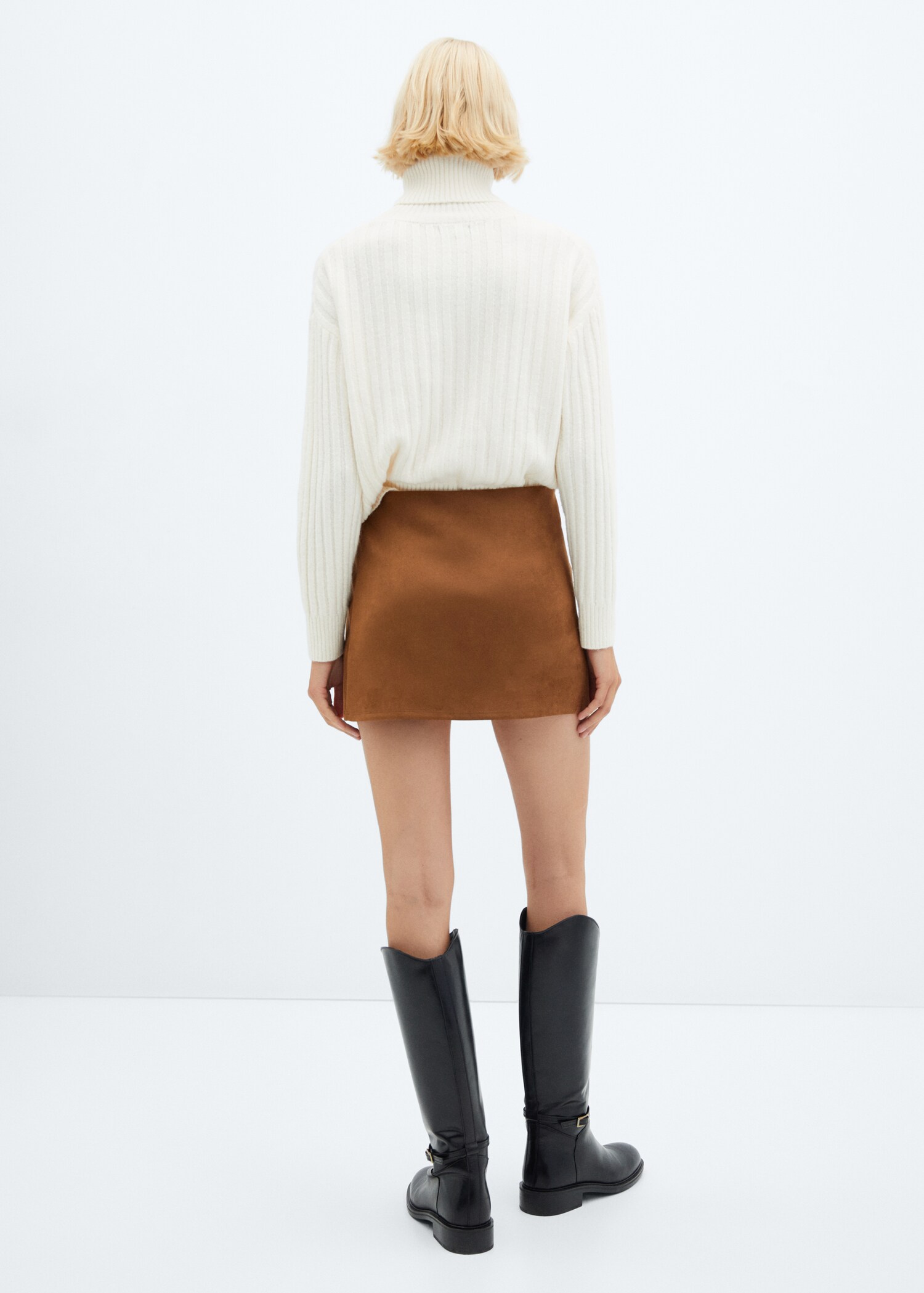 Suede mini-skirt - Reverse of the article